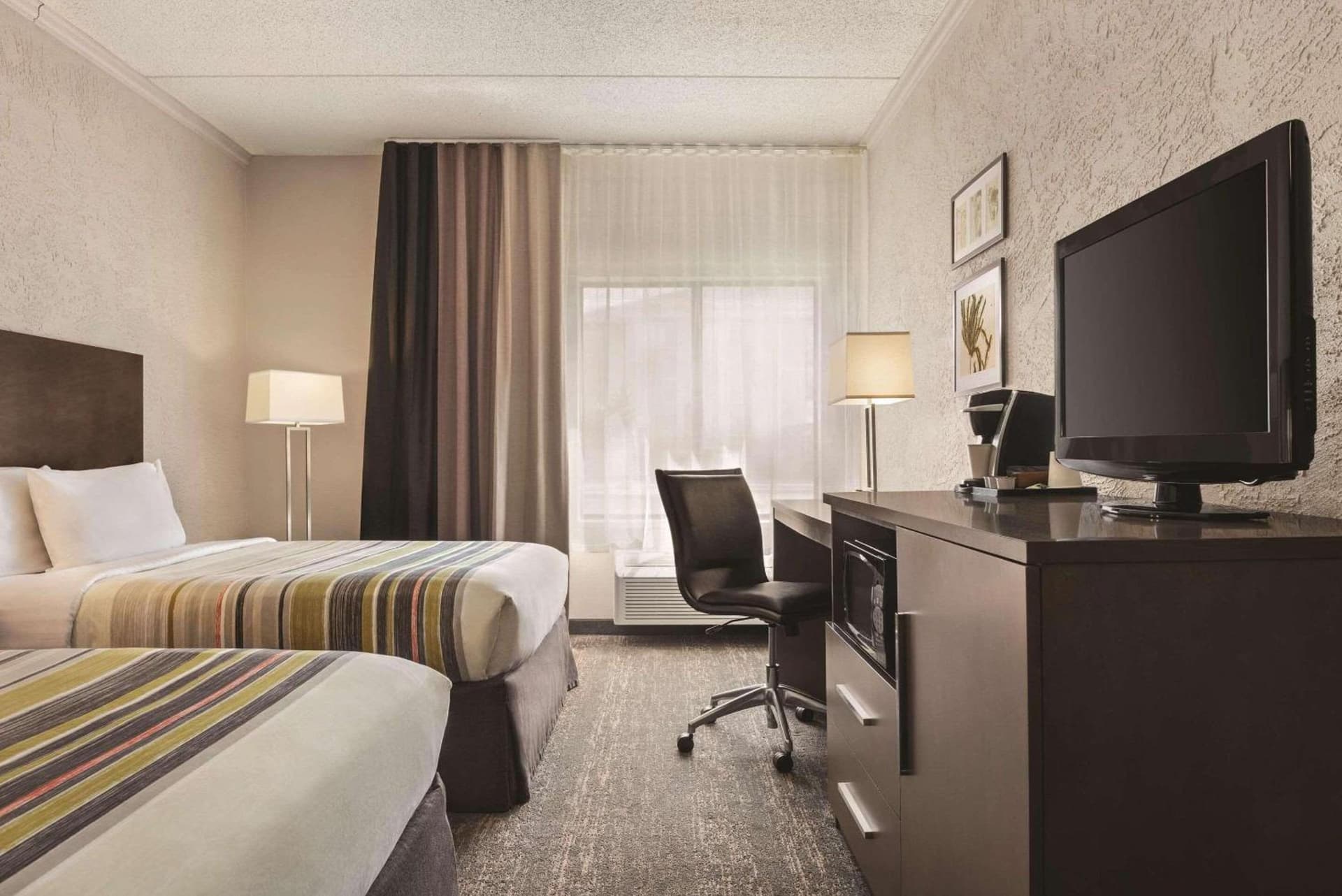 Country Inn & Suites by Radisson, Mt Pleasant-Racine West, WI gallery photo in Sturtevant, WI — image 39