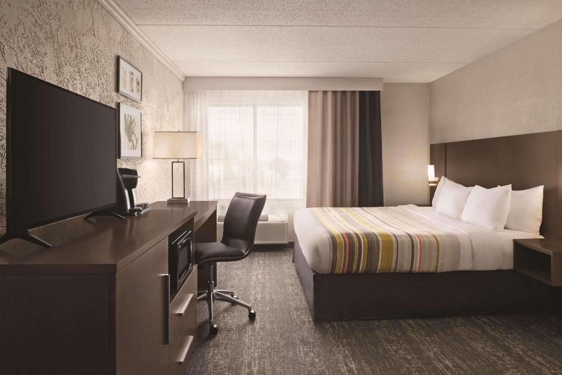 Country Inn & Suites by Radisson, Mt Pleasant-Racine West, WI gallery photo in Sturtevant, WI — image 54