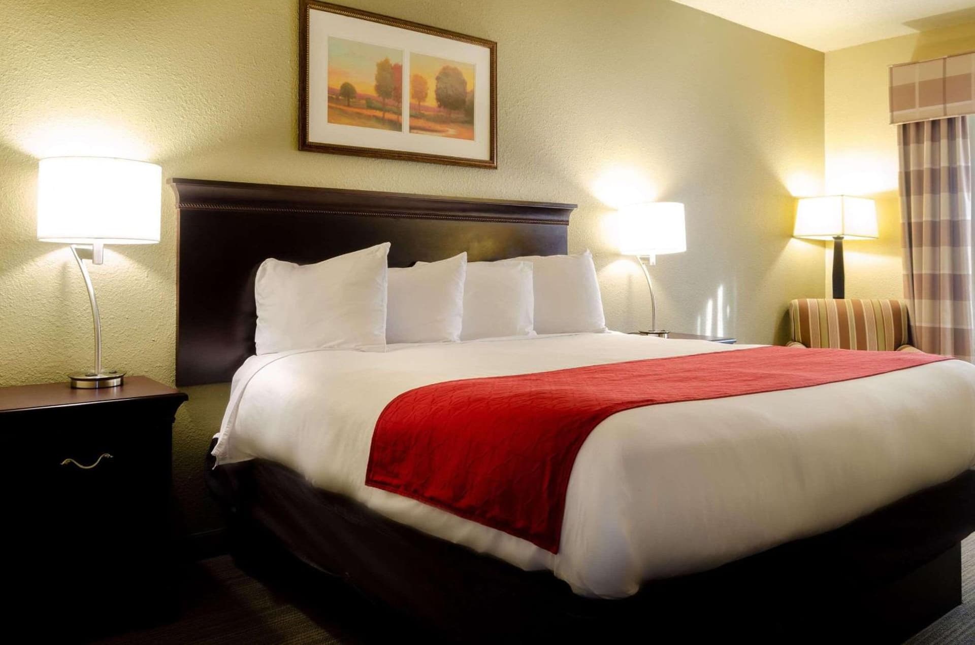 Country Inn & Suites by Radisson, Tuscaloosa, AL property views in Tuscaloosa, AL — gallery photo 3