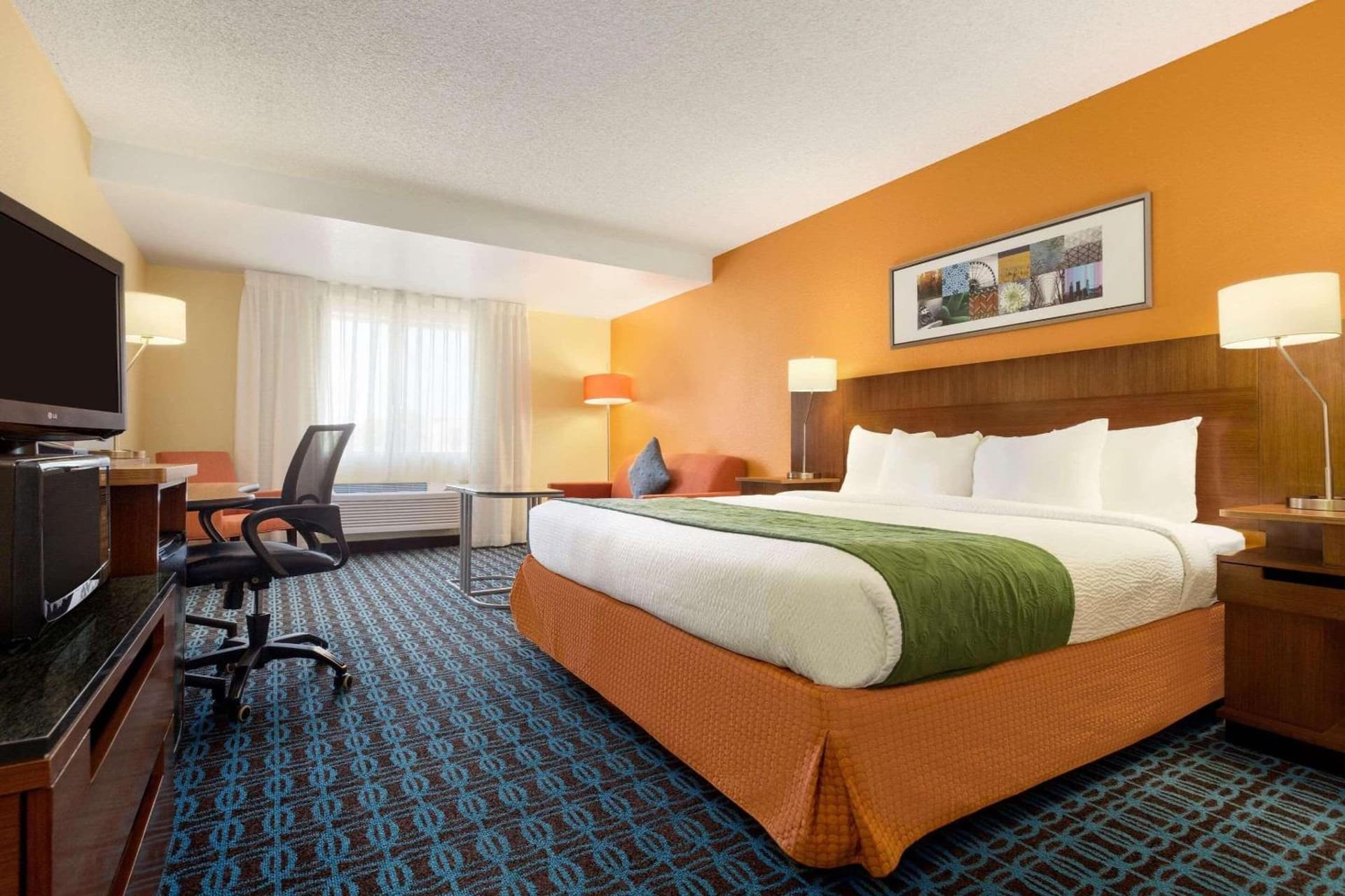Country Inn & Suites by Radisson, Phoenix Airport, AZ property views in Phoenix, AZ — gallery photo 3