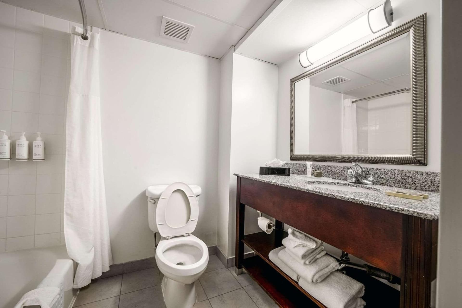 Country Inn & Suites by Radisson, Ontario at Ontario Mills, CA gallery photo in Ontario, CA — image 138
