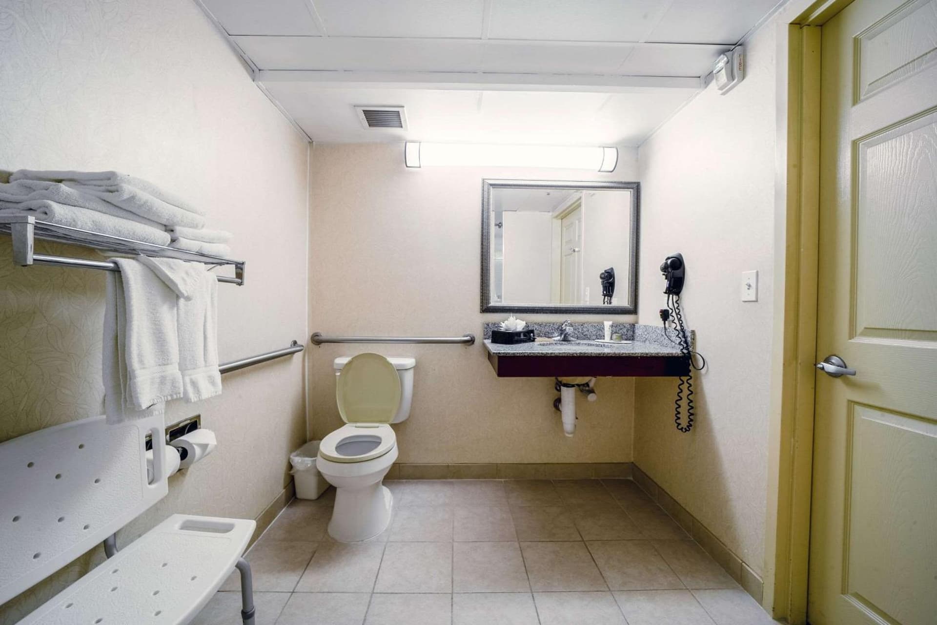 Country Inn & Suites by Radisson, Ontario at Ontario Mills, CA gallery photo in Ontario, CA — image 94