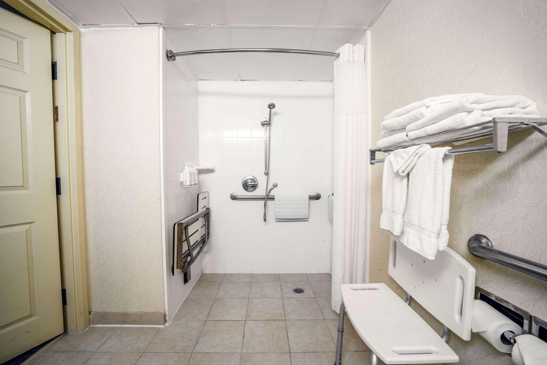 Country Inn & Suites by Radisson, Ontario at Ontario Mills, CA gallery photo in Ontario, CA — image 21
