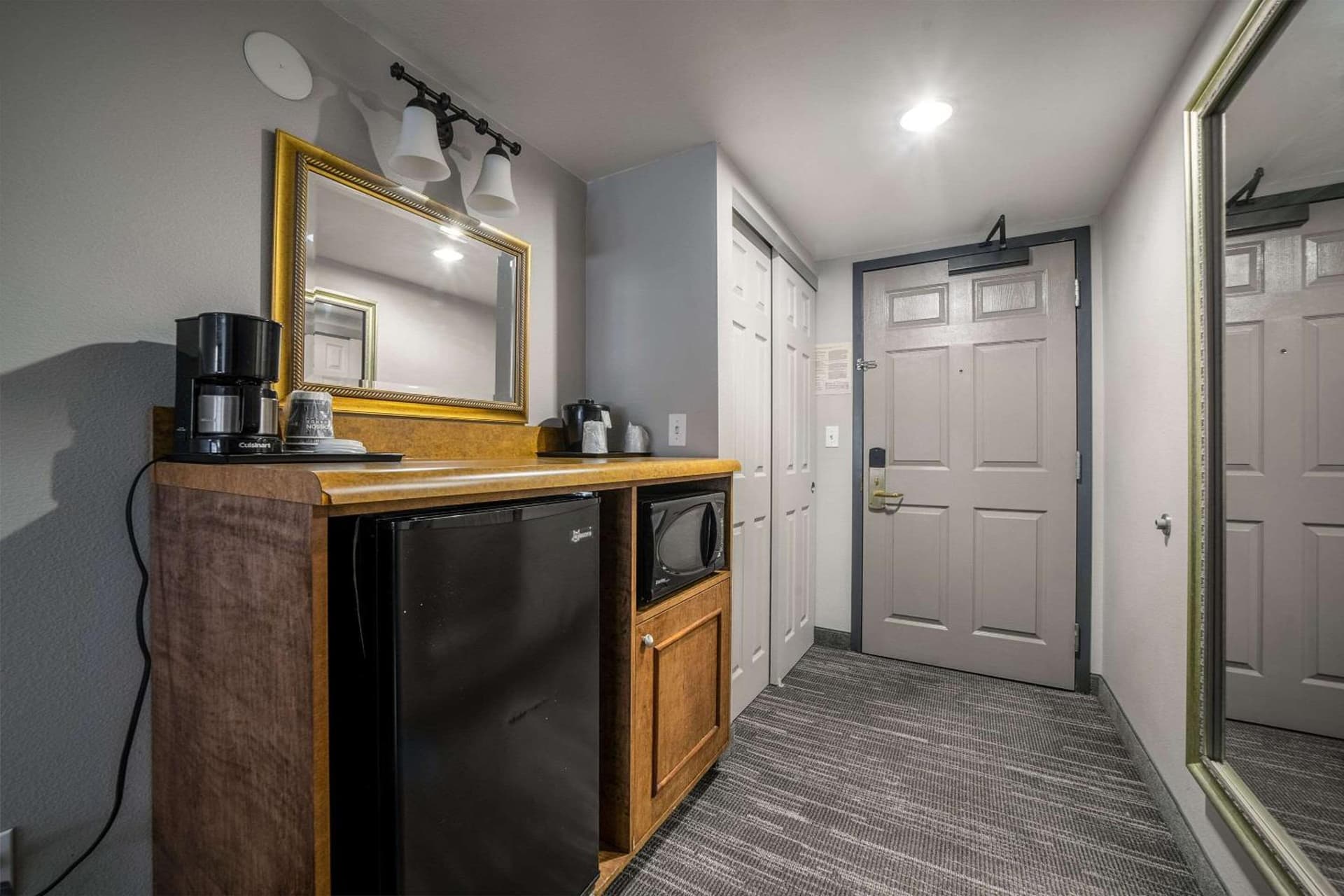 Country Inn & Suites by Radisson, Ontario at Ontario Mills, CA gallery photo in Ontario, CA — image 140