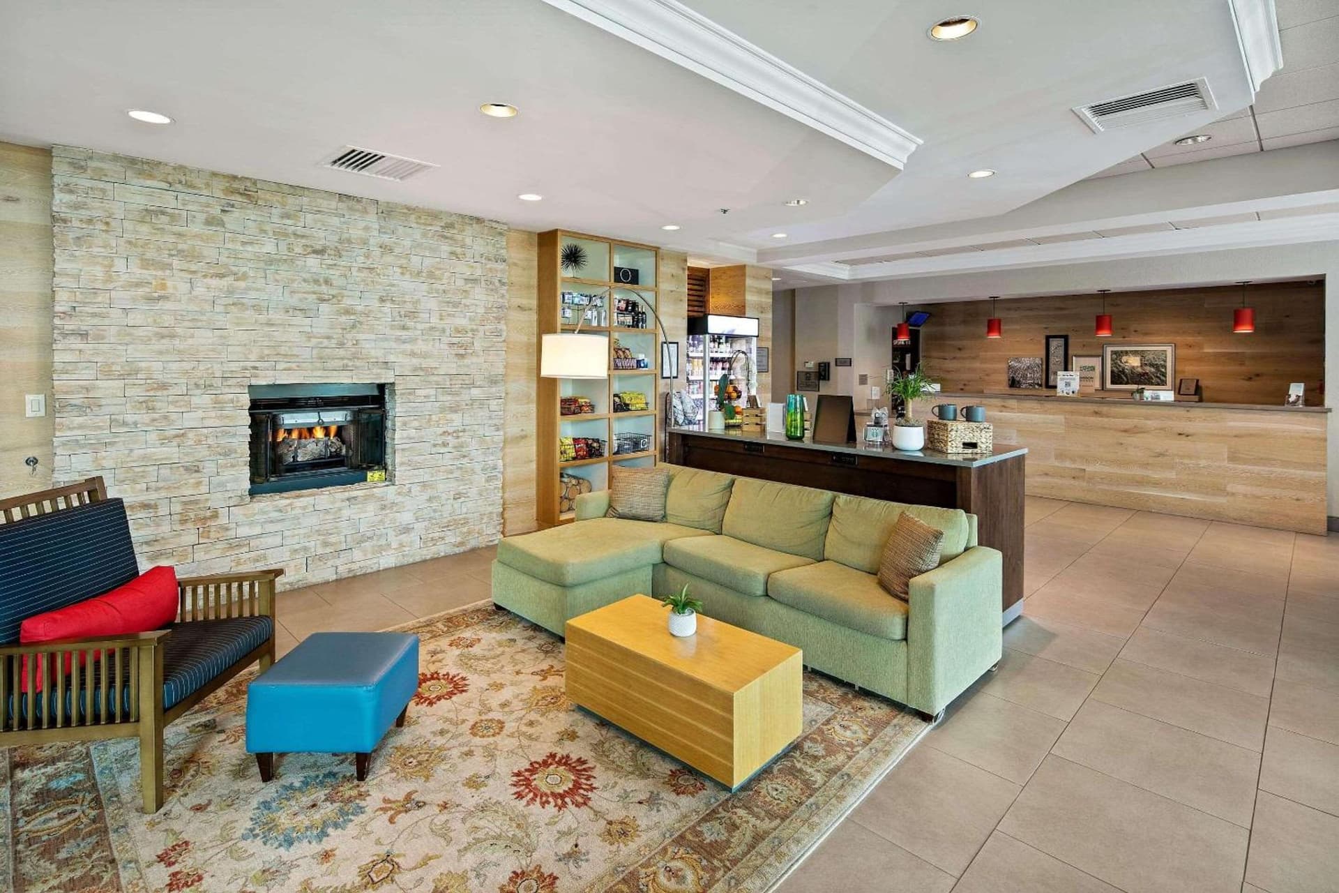 Country Inn & Suites by Radisson, San Diego North, CA interior in Mira Mesa, CA — gallery photo 2