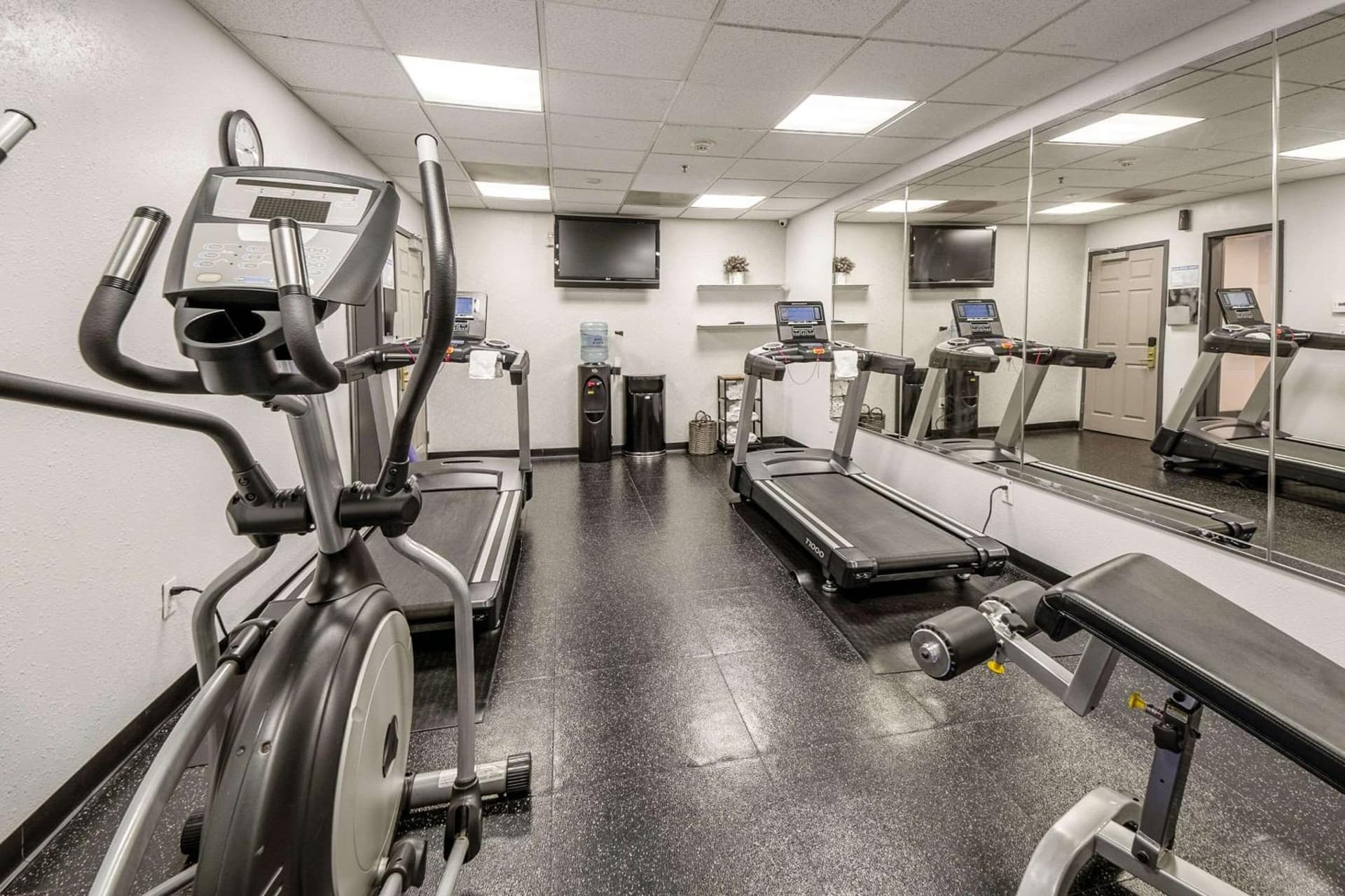 Country Inn & Suites by Radisson, Ontario at Ontario Mills, CA gallery photo in Ontario, CA — image 162