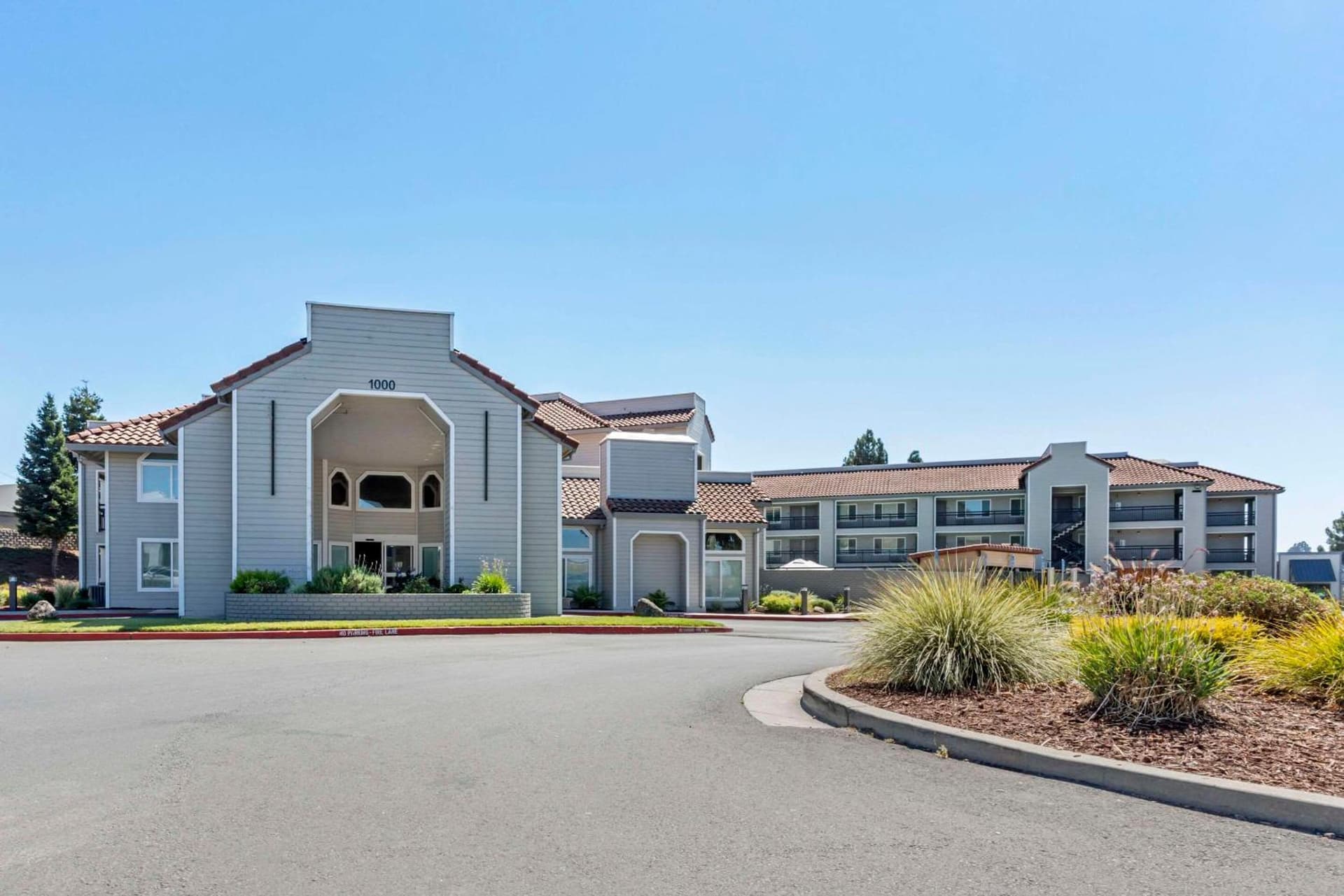 Country Inn & Suites by Radisson, Vallejo Napa Valley, CA featured exterior or lobby in Vallejo, CA — similar hotel