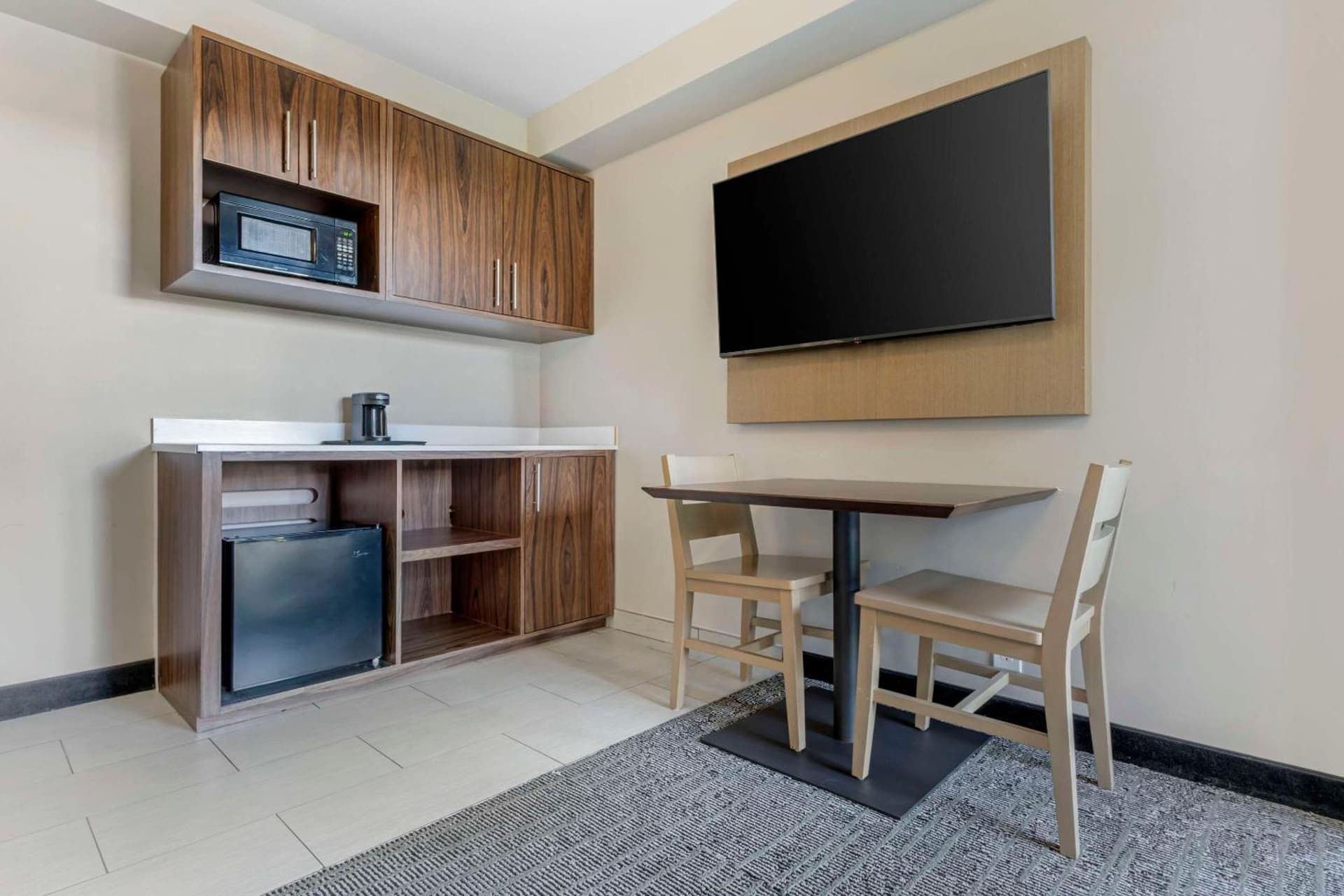 Country Inn & Suites by Radisson, Vallejo Napa Valley, CA gallery photo in Vallejo, CA — image 52