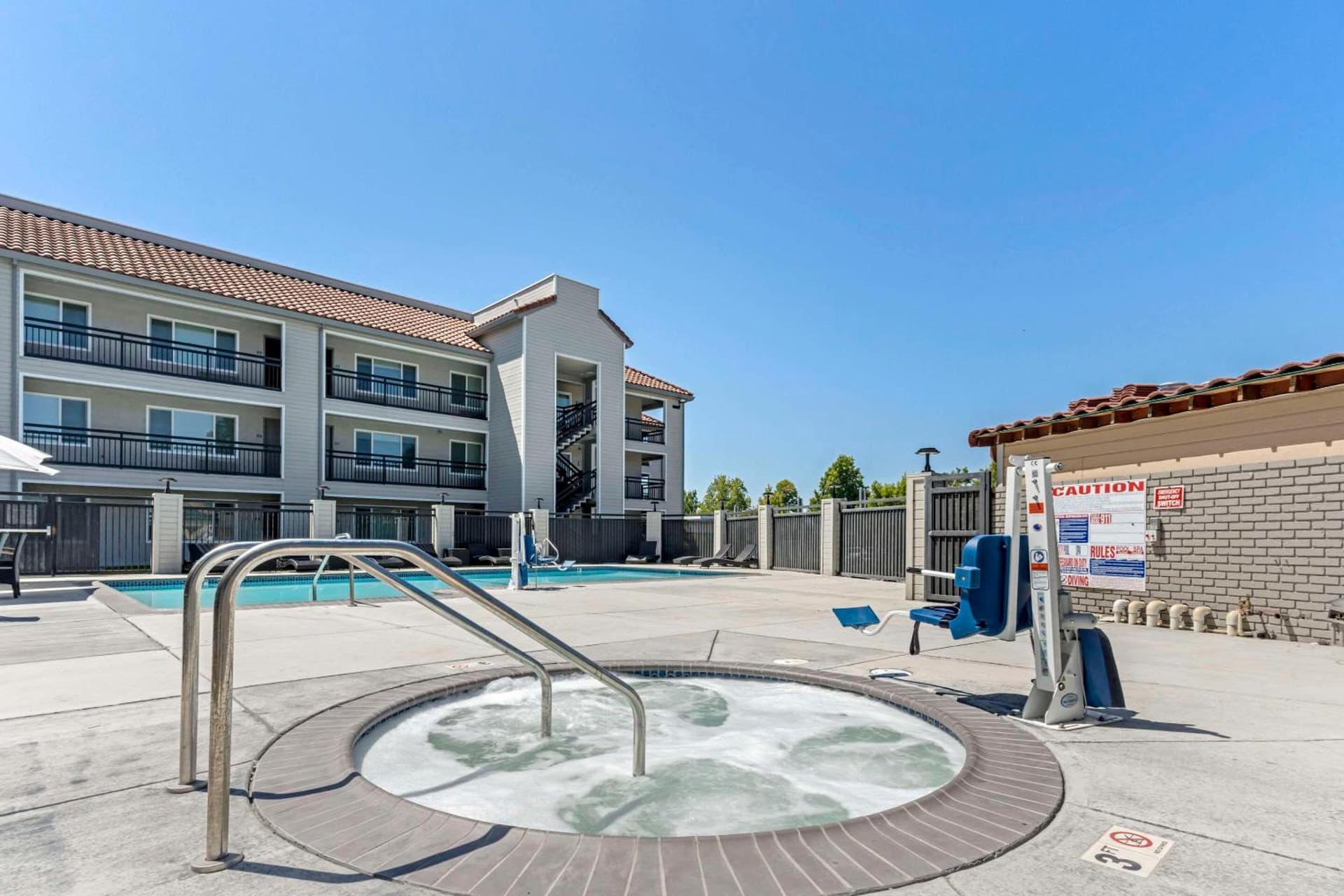 Country Inn & Suites by Radisson, Vallejo Napa Valley, CA gallery photo in Vallejo, CA — image 30