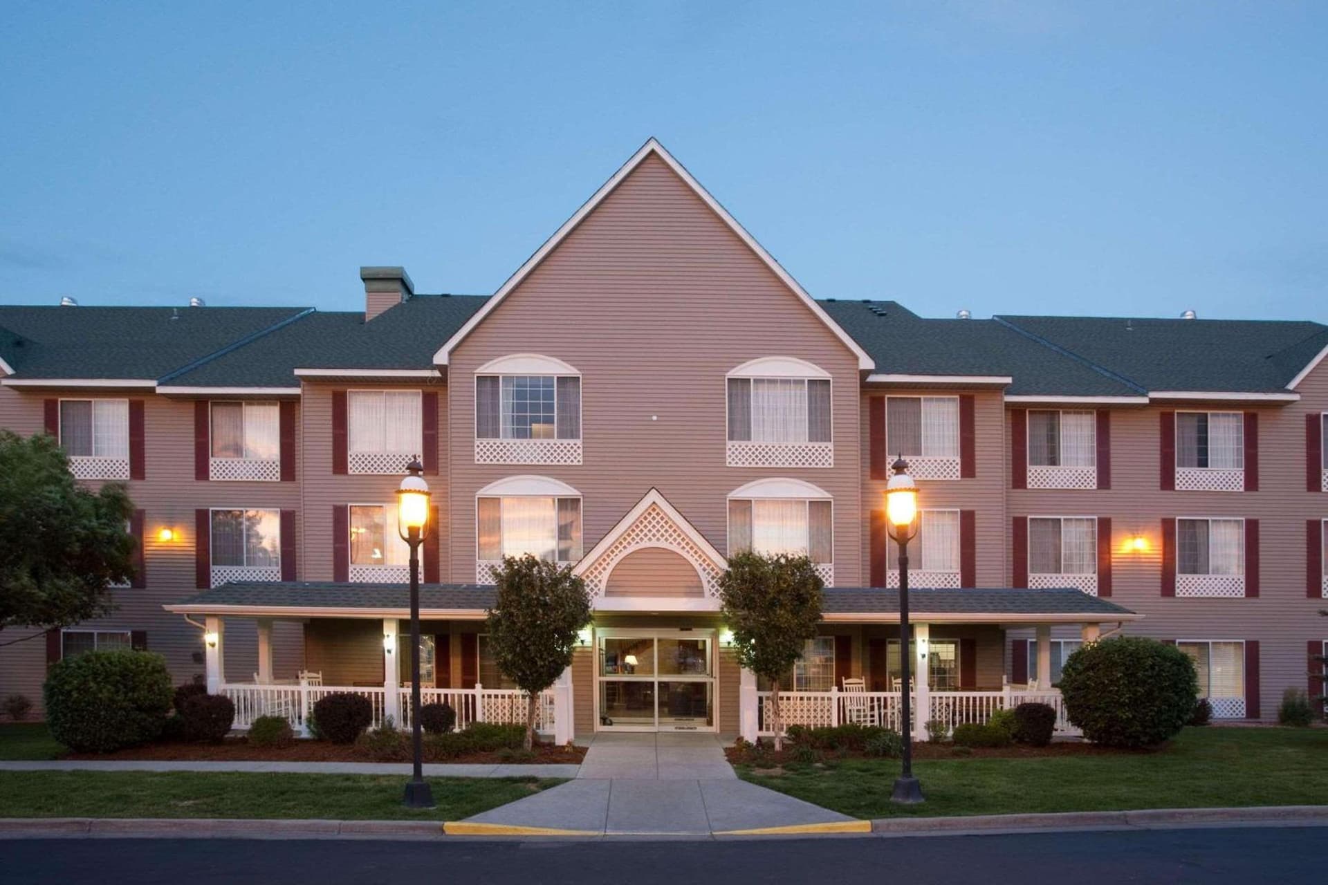 Country Inn & Suites by Radisson, Greeley, CO featured exterior or lobby in Greeley, CO — similar hotel