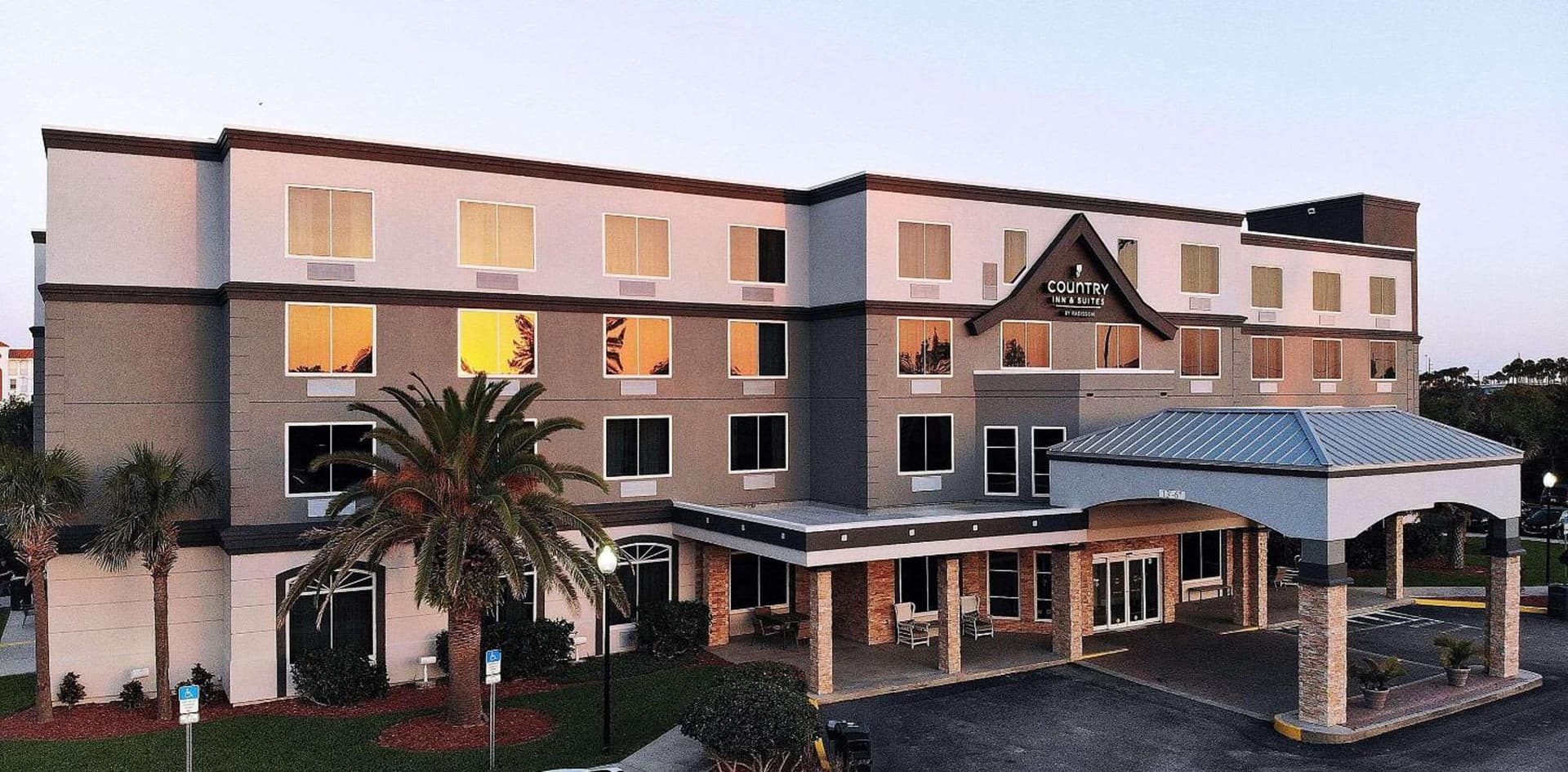 Country Inn & Suites by Radisson, Port Canaveral, FL interior in Cape Canaveral, FL — gallery photo 2