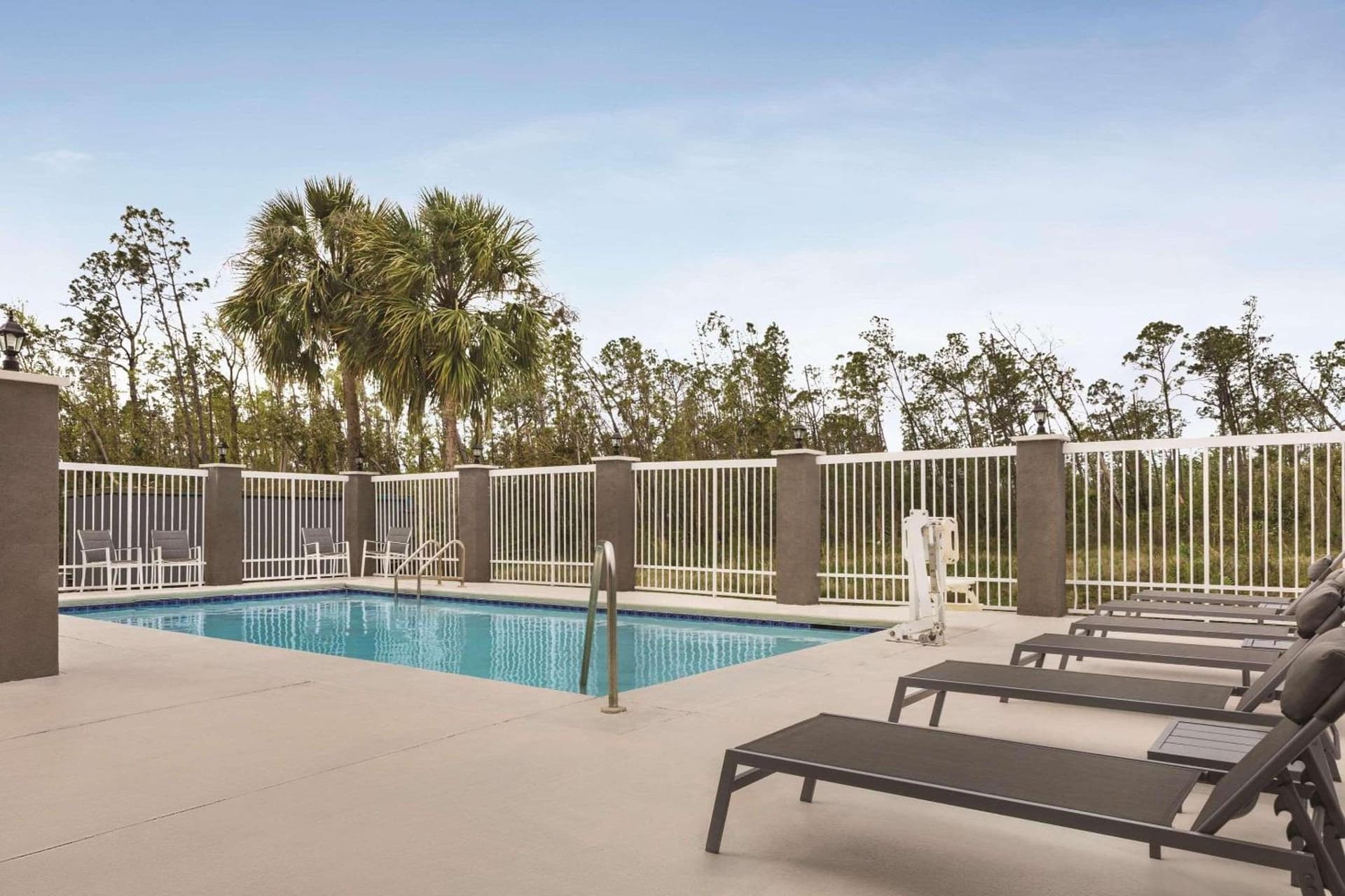 Country Inn & Suites by Radisson, Panama City, FL gallery photo in Panama City, FL — image 4