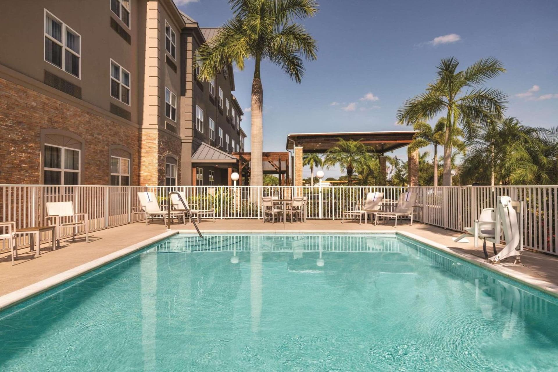 Country Inn & Suites by Radisson, Bradenton-Lakewood-Ranch, FL gallery photo in Bradenton, FL — image 16