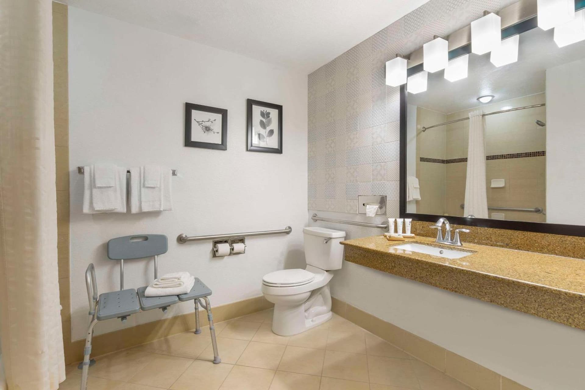 Country Inn & Suites by Radisson, Tampa Airport North, FL gallery photo in Tampa, FL — image 46