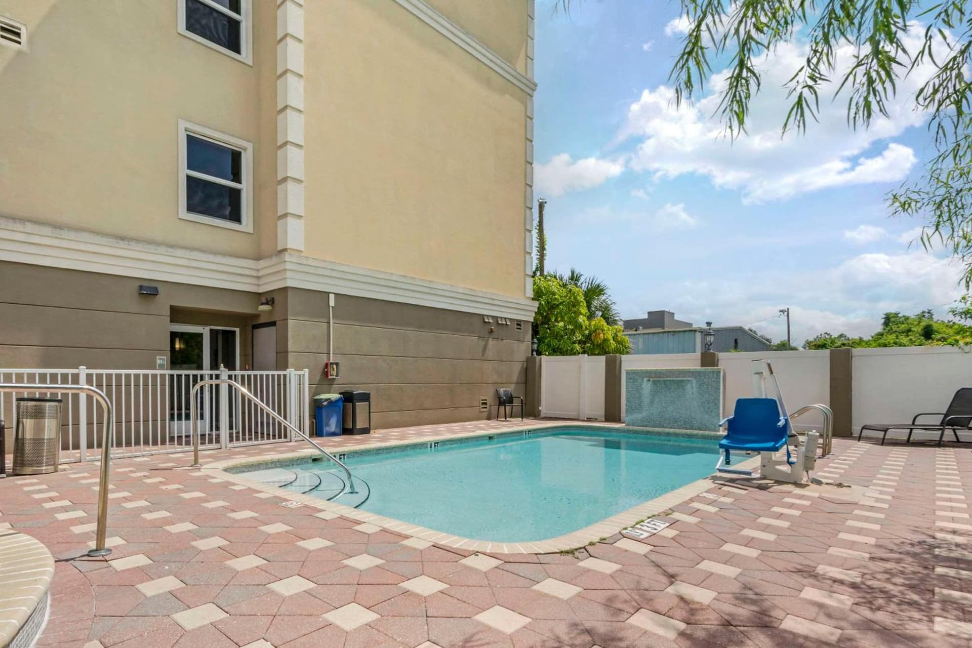 Country Inn & Suites by Radisson, Tampa Airport North, FL gallery photo in Tampa, FL — image 27