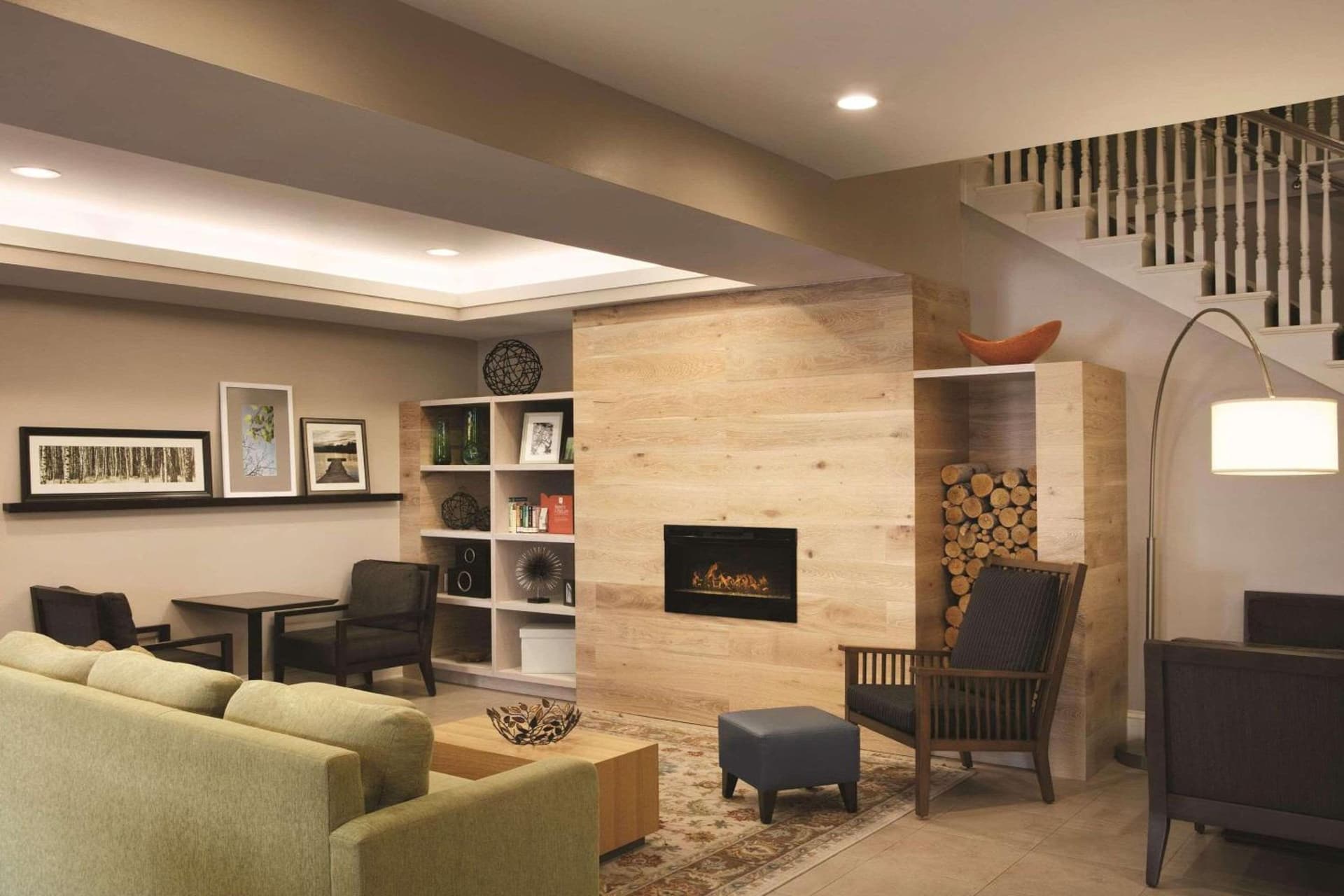 Country Inn & Suites By Radisson, Atlanta Airport North, GA interior in Atlanta, GA — gallery photo 2