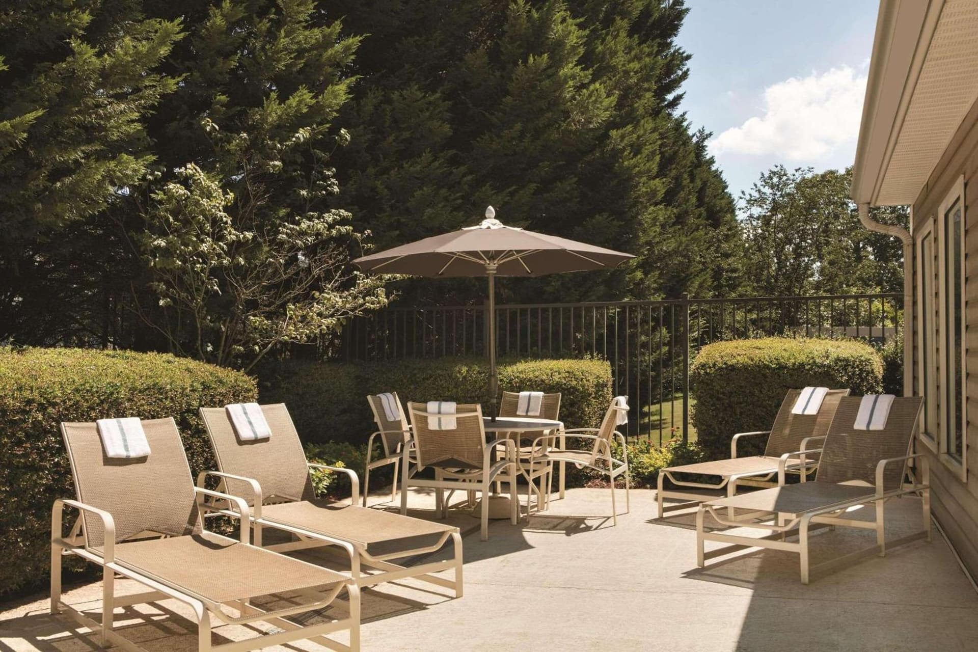 Country Inn & Suites By Radisson, Atlanta Airport North, GA gallery photo in Atlanta, GA — image 4