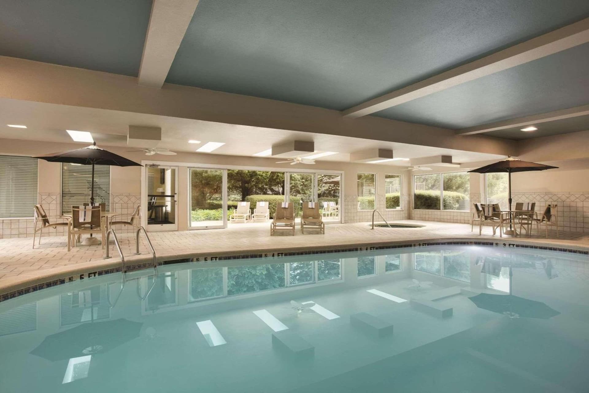 Country Inn & Suites By Radisson, Atlanta Airport North, GA gallery photo in Atlanta, GA — image 16