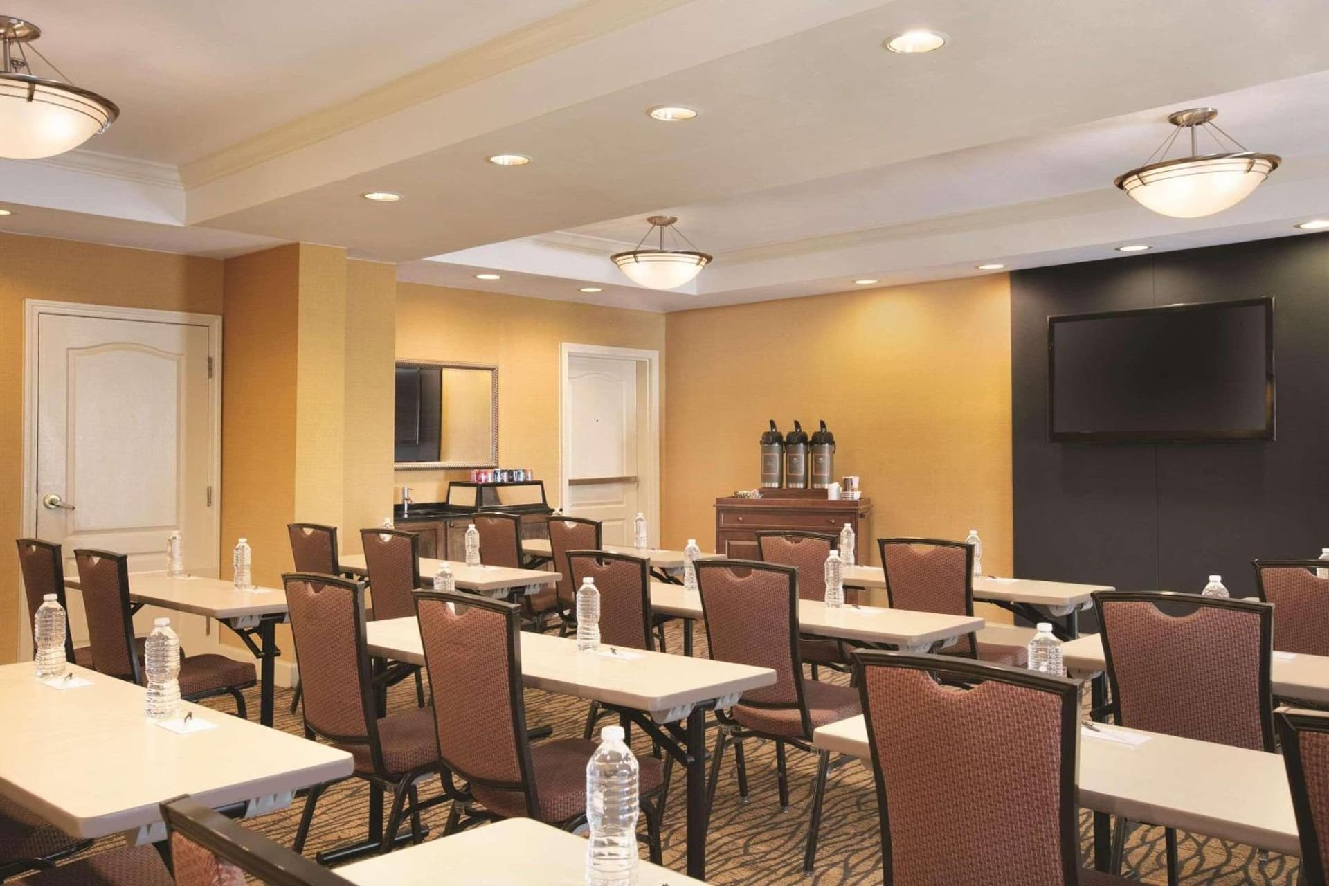 Country Inn & Suites By Radisson, Atlanta Airport North, GA gallery photo in Atlanta, GA — image 22
