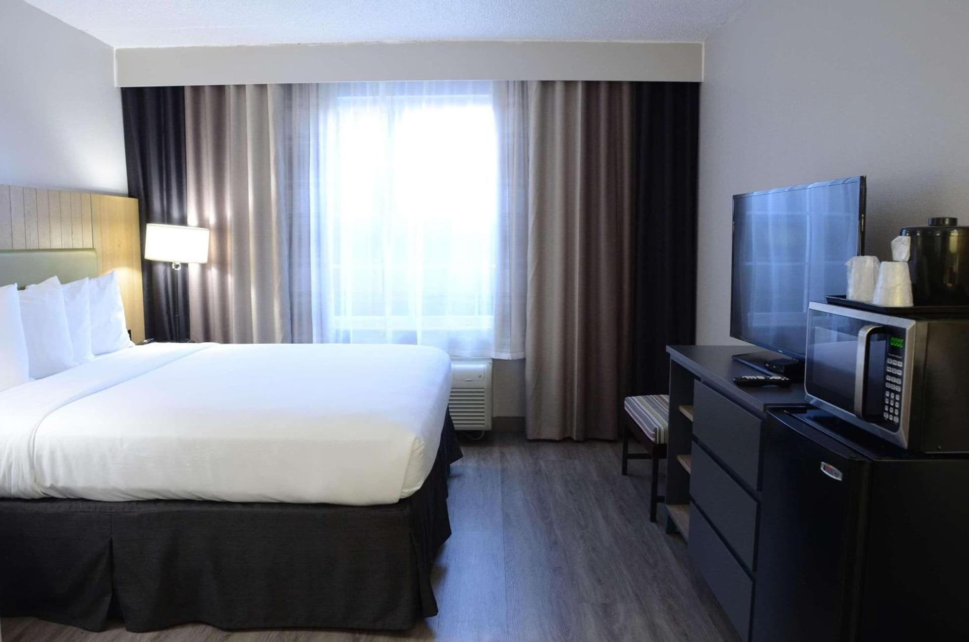 Country Inn & Suites by Radisson, Buford at Mall of Georgia, GA gallery photo in Buford, GA — image 11
