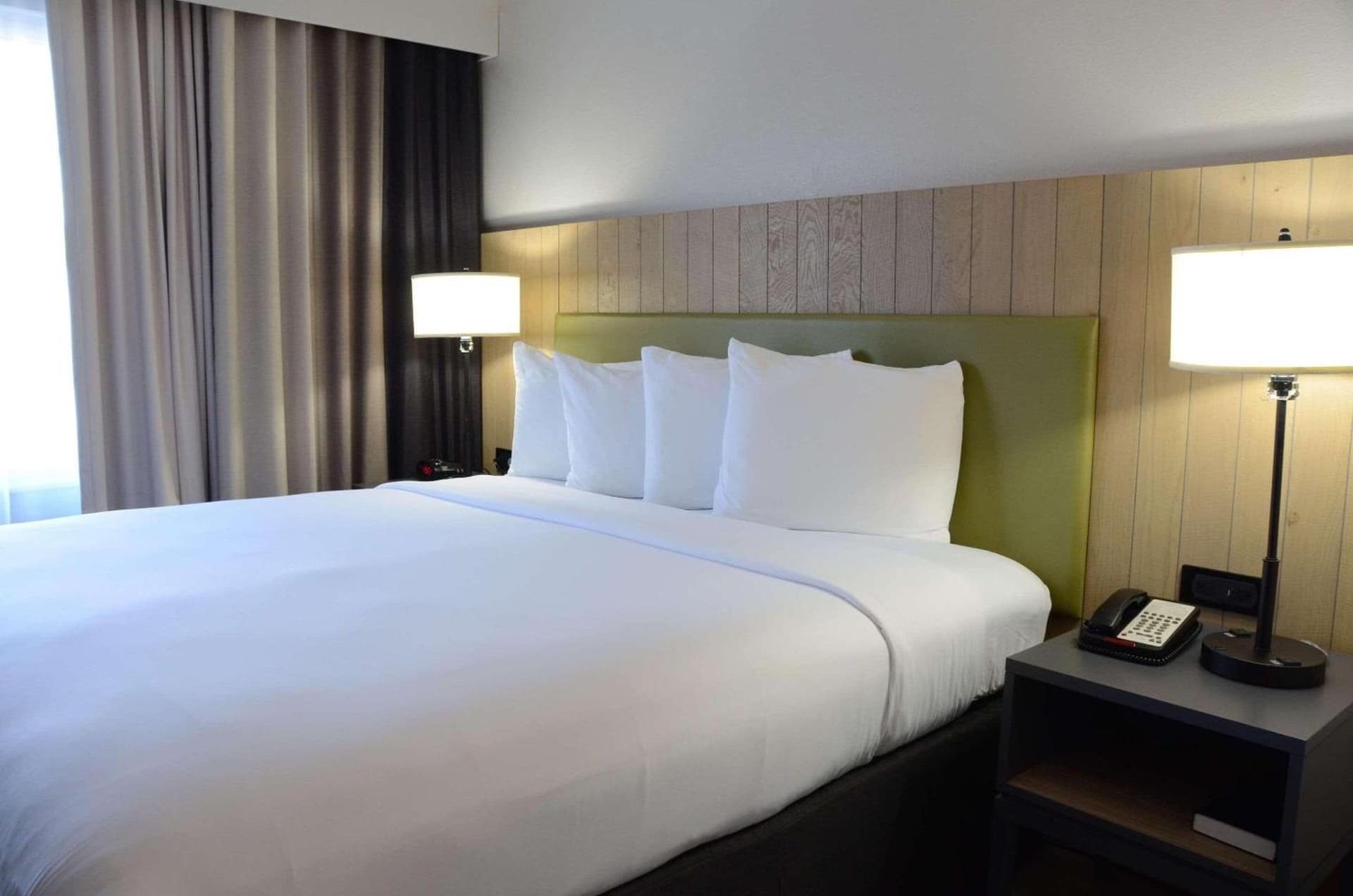 Country Inn & Suites by Radisson, Buford at Mall of Georgia, GA interior in Buford, GA — gallery photo 2