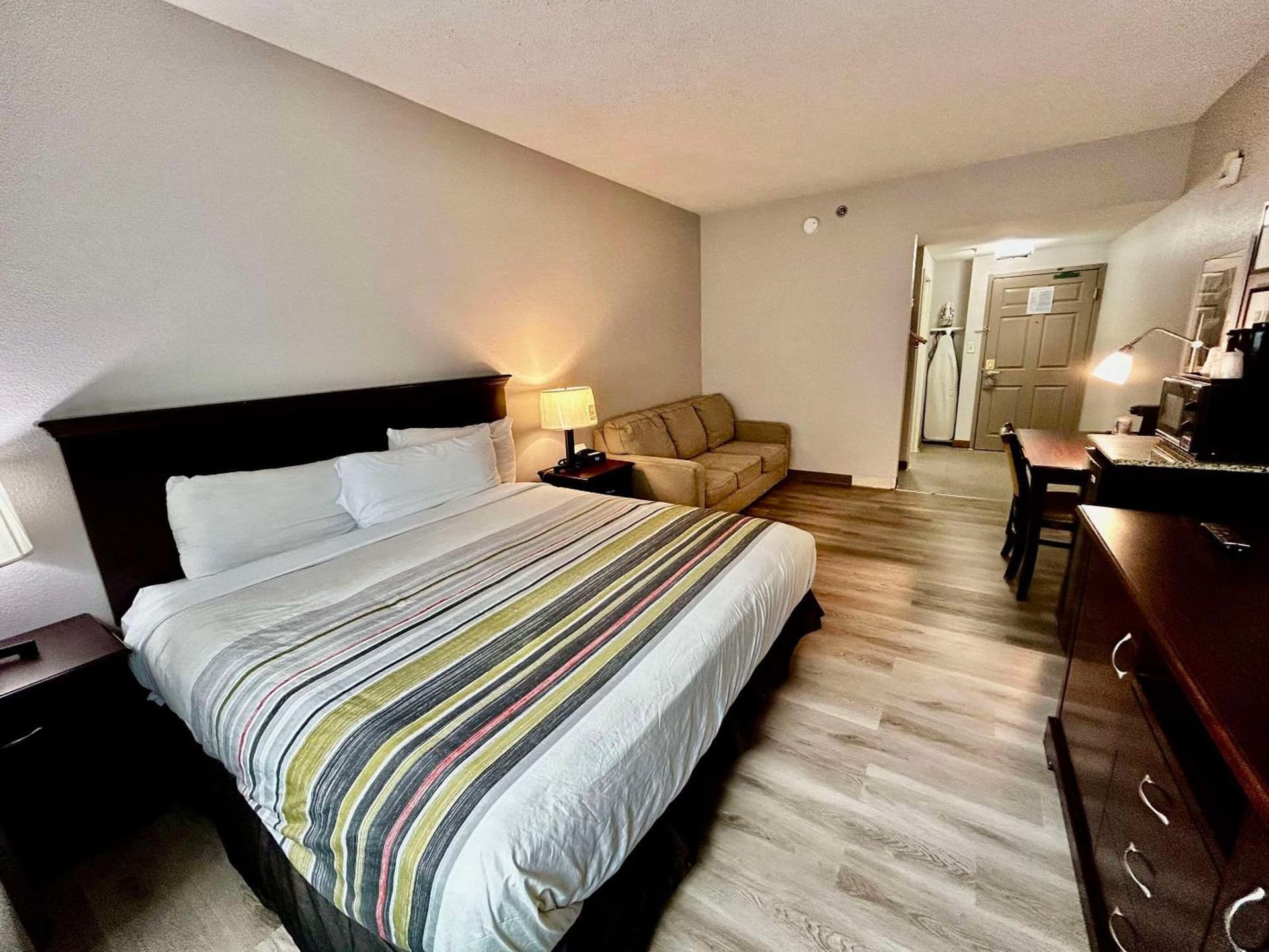 Country Inn & Suites by Radisson, Columbus, GA gallery photo in Columbus, GA — image 31