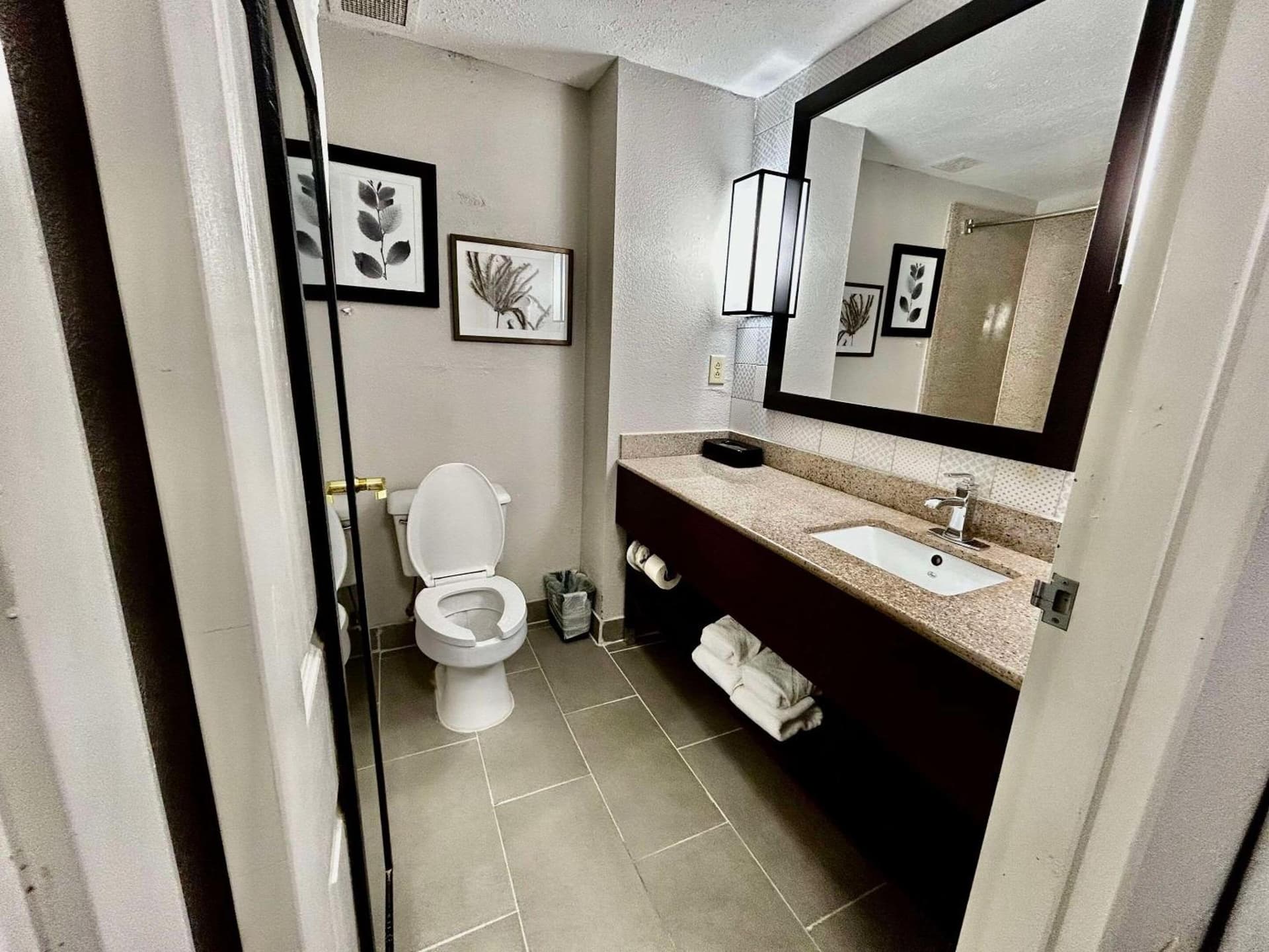 Country Inn & Suites by Radisson, Columbus, GA gallery photo in Columbus, GA — image 39