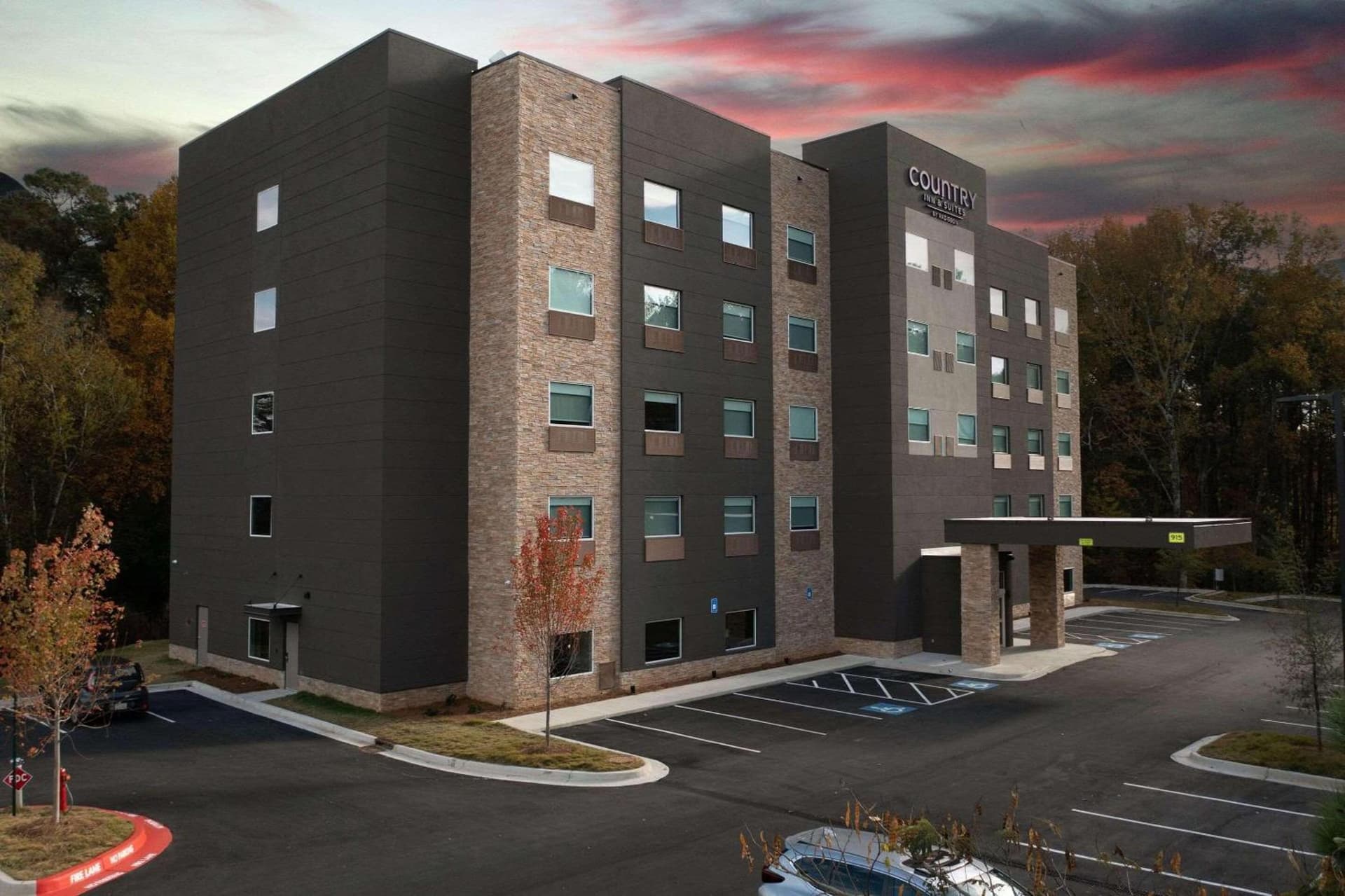Country Inn & Suites by Radisson, Cumming near NorthSide Hospital Forsyth interior in Cumming, GA — gallery photo 2