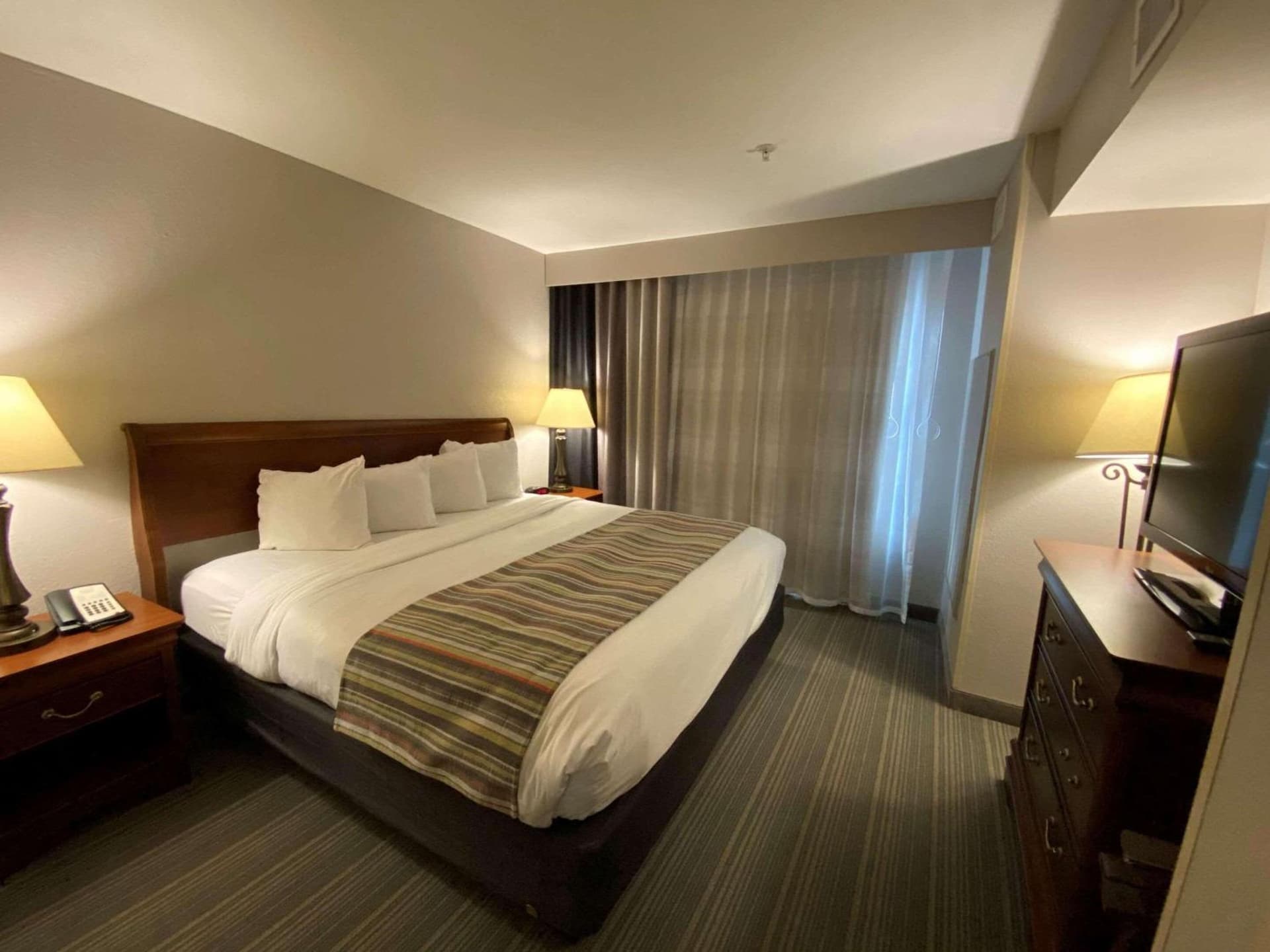 Country Inn & Suites by Radisson, Athens, GA gallery photo in Athens, GA — image 7