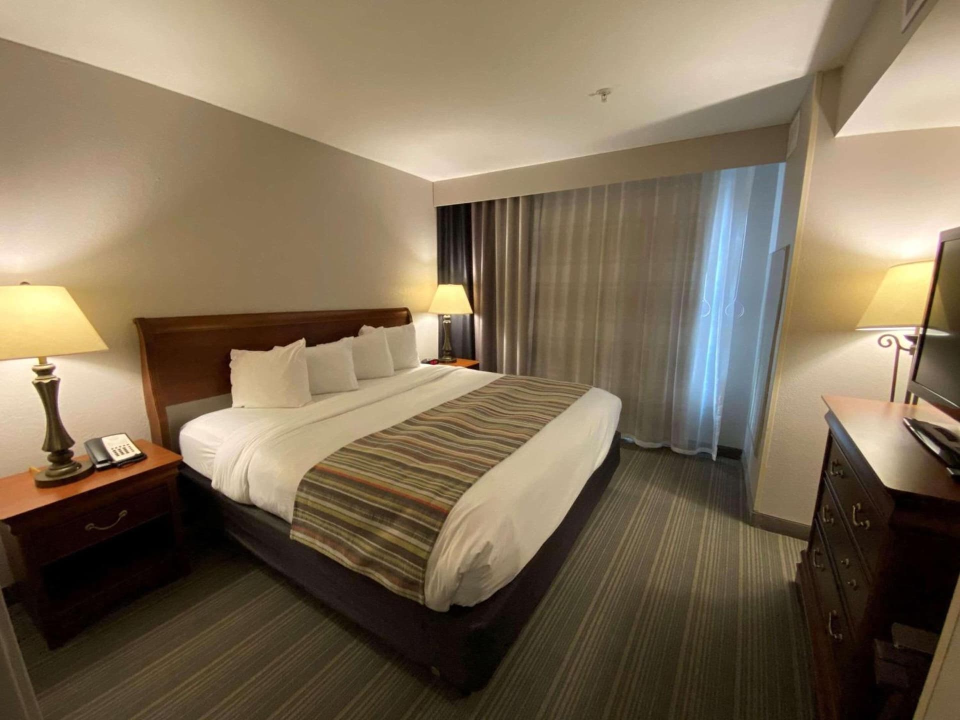 Country Inn & Suites by Radisson, Athens, GA gallery photo in Athens, GA — image 37