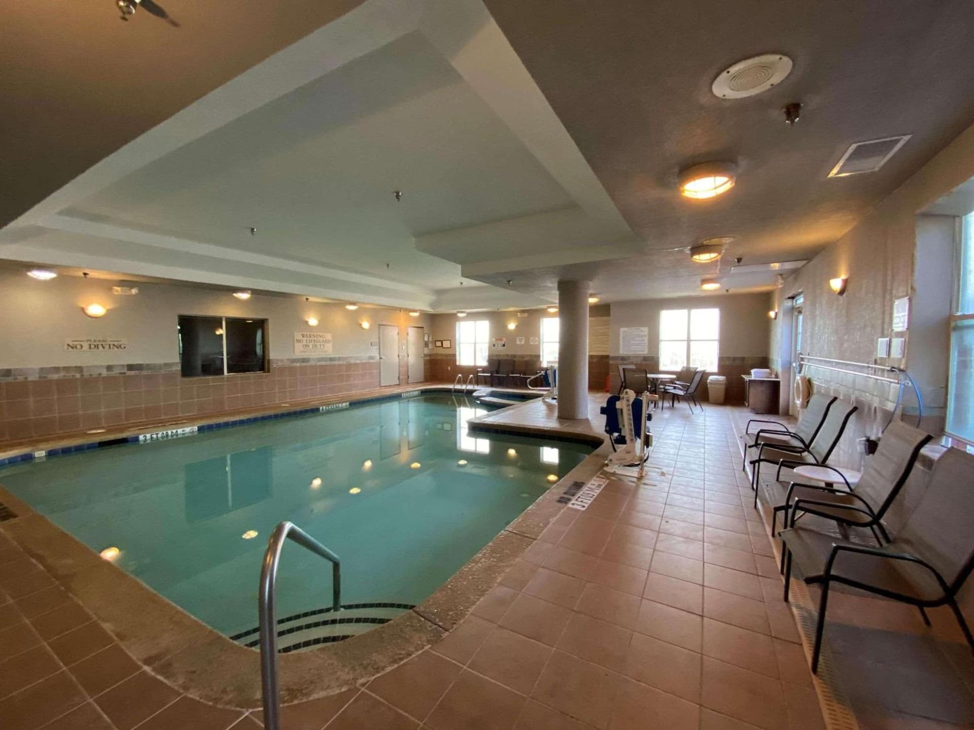 Country Inn & Suites by Radisson, Athens, GA gallery photo in Athens, GA — image 20