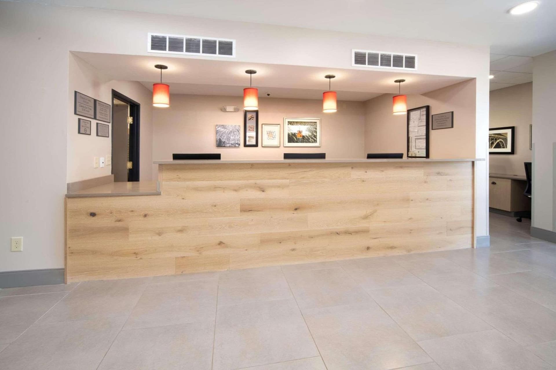 Country Inn & Suites by Radisson, Stone Mountain, GA gallery photo in Stone Mountain, GA — image 17