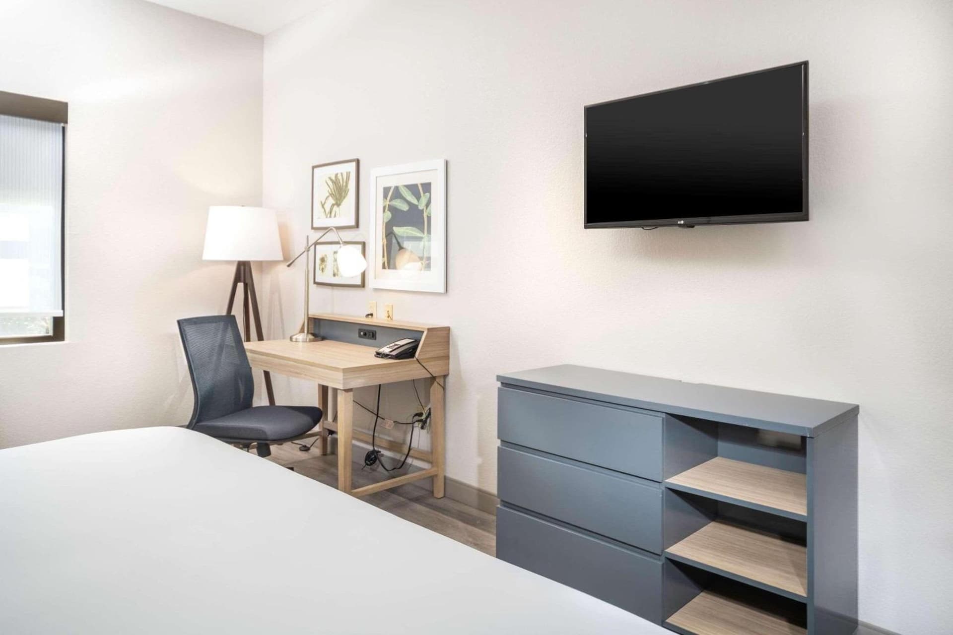 Country Inn & Suites by Radisson, Stone Mountain, GA gallery photo in Stone Mountain, GA — image 23