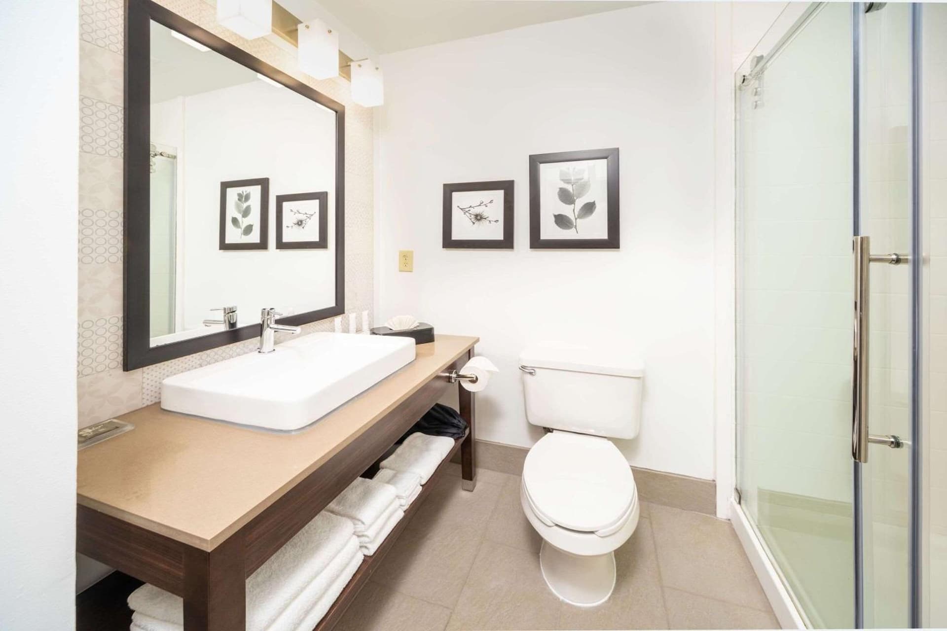 Country Inn & Suites by Radisson, Stone Mountain, GA gallery photo in Stone Mountain, GA — image 9