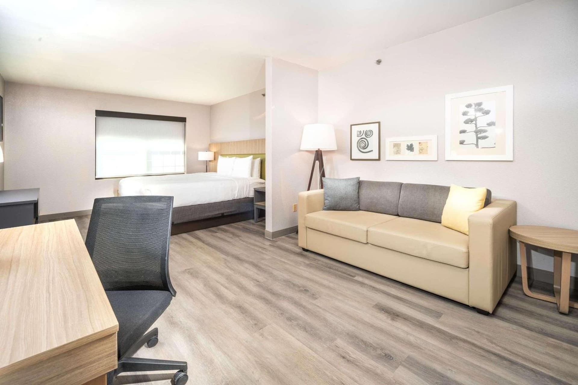 Country Inn & Suites by Radisson, Stone Mountain, GA gallery photo in Stone Mountain, GA — image 69