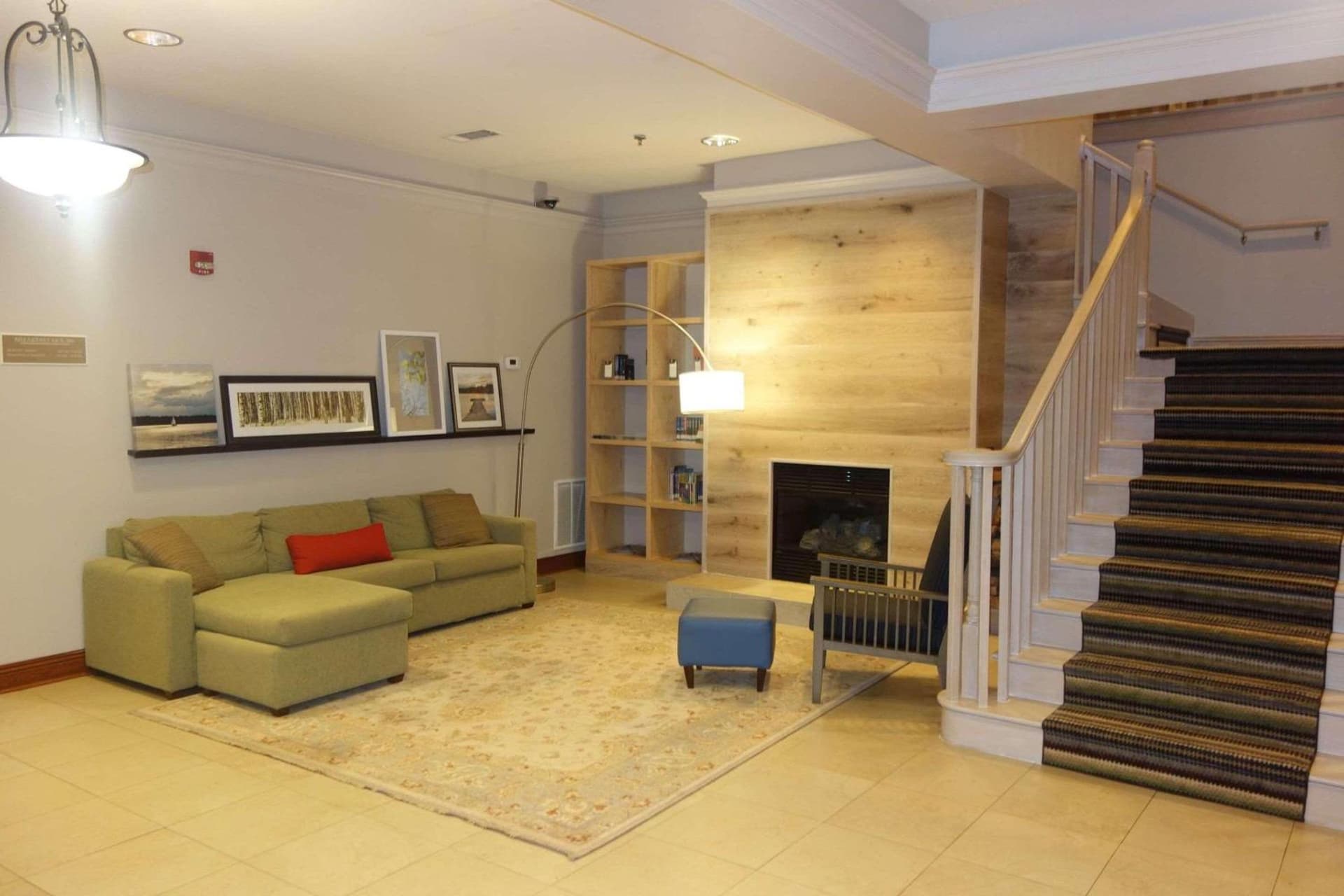 Country Inn & Suites by Radisson, Helen, GA interior in Helen, GA — gallery photo 2