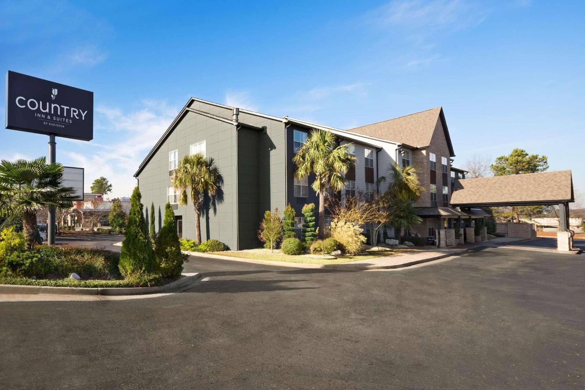 Baymont Inn & Suites by Wyndham Morrow - Atlanta I-75 South — hotel in Morrow, Georgia
