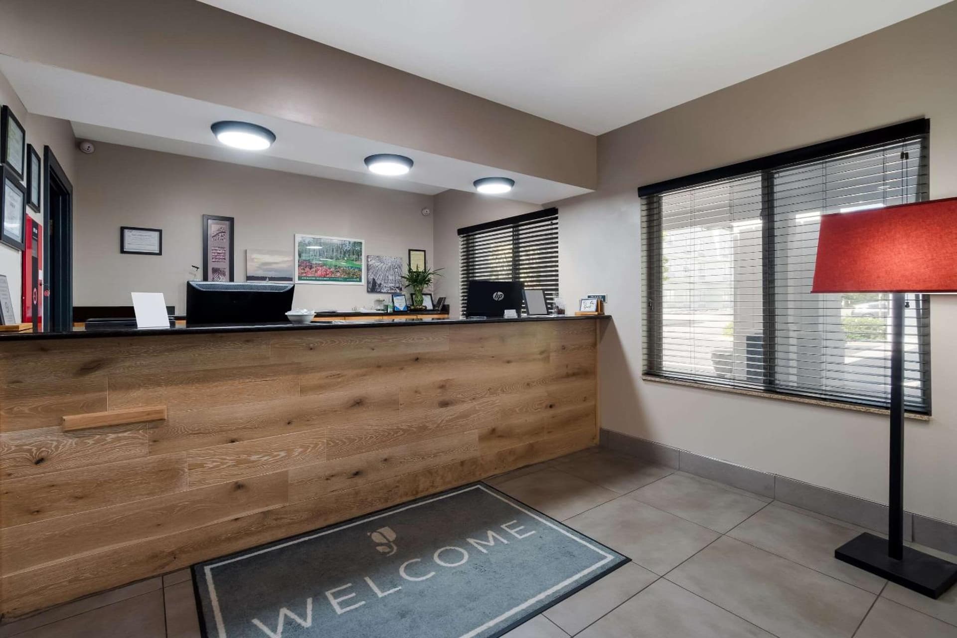 Country Inn & Suites by Radisson, Augusta at I-20, GA interior in Augusta, GA — gallery photo 2
