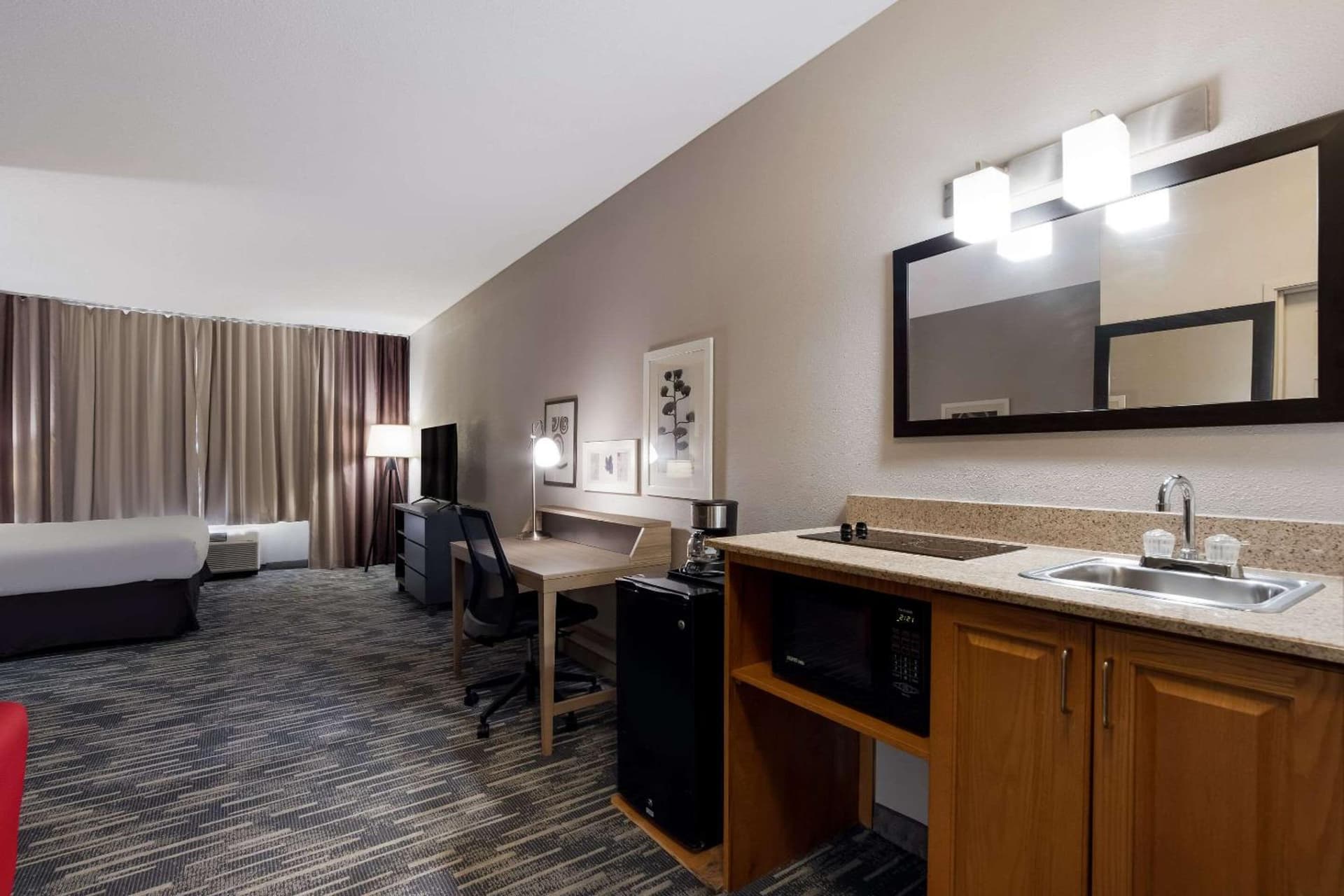 Country Inn & Suites by Radisson, Augusta at I-20, GA gallery photo in Augusta, GA — image 26