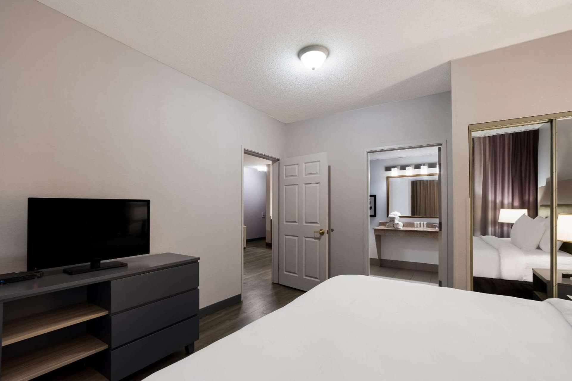 Country Inn & Suites by Radisson, Augusta at I-20, GA gallery photo in Augusta, GA — image 8