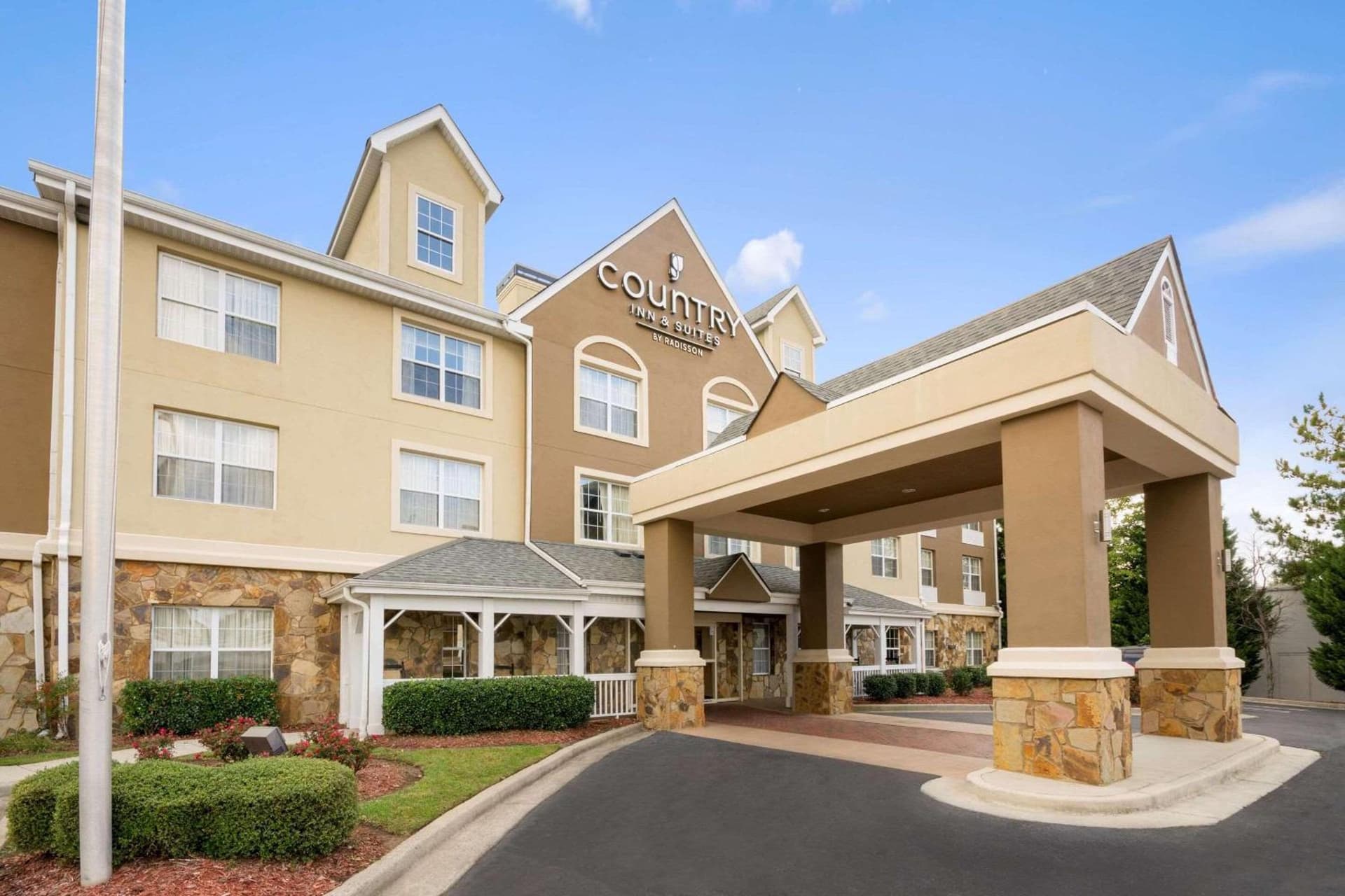 Country Inn & Suites by Radisson, Norcross, GA featured exterior or lobby in Norcross, GA — similar hotel