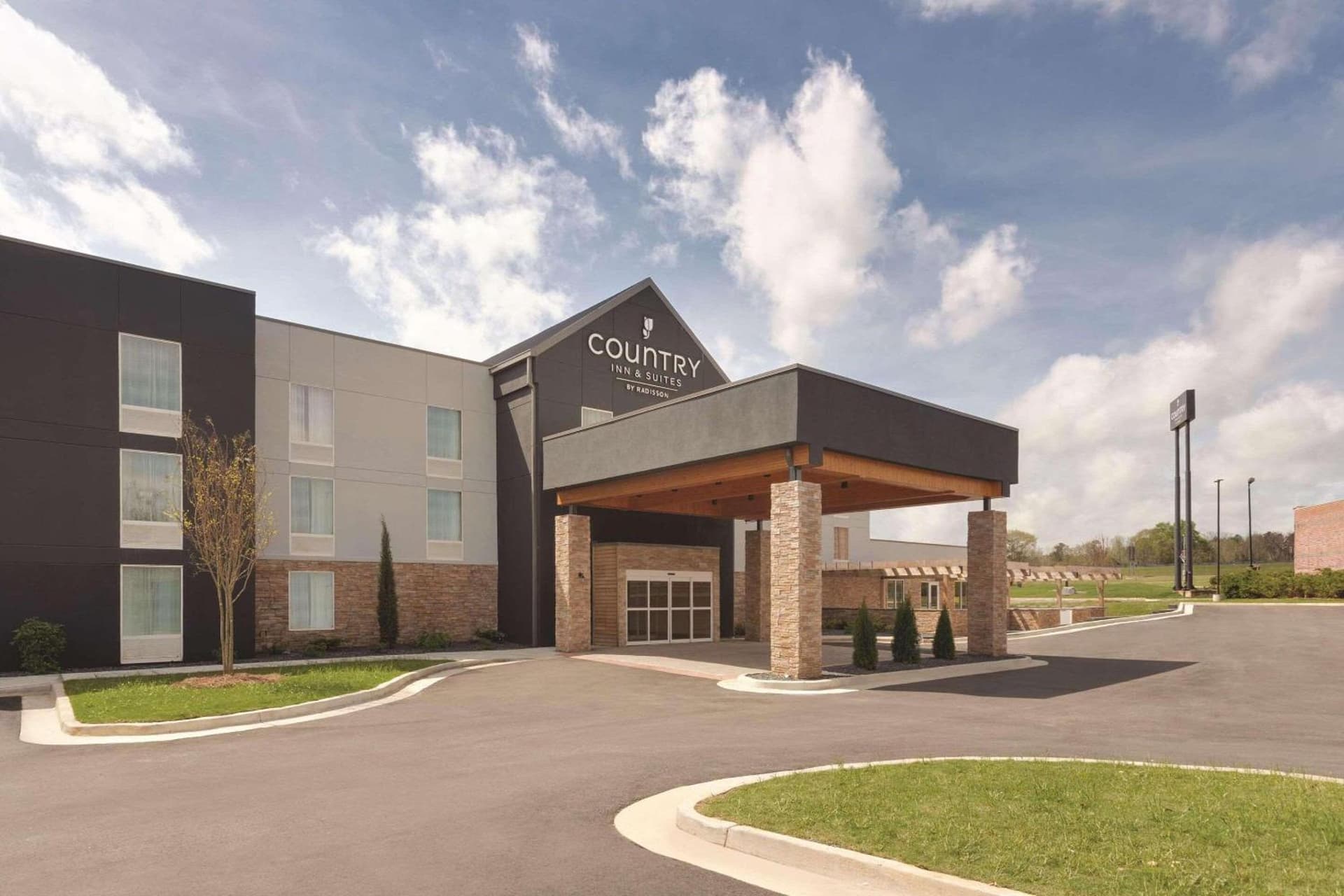 Country Inn & Suites by Radisson, Macon West, GA featured exterior or lobby in Macon, GA — similar hotel