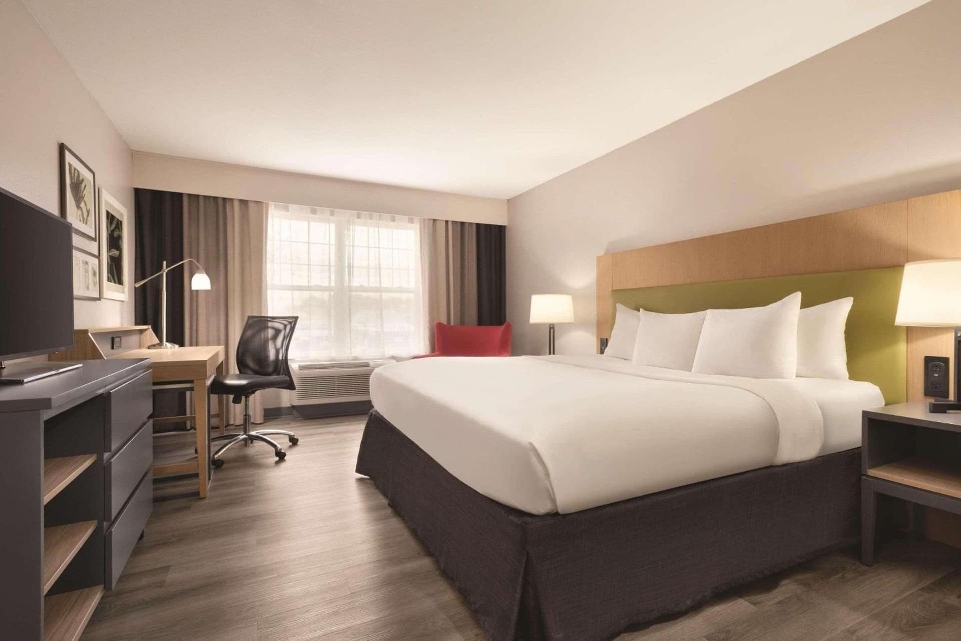 Country Inn & Suites by Radisson, Waterloo, IA gallery photo in Waterloo, IA — image 61