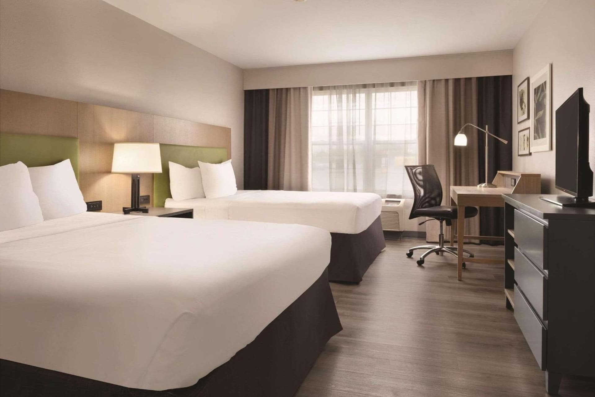 Country Inn & Suites by Radisson, Waterloo, IA gallery photo in Waterloo, IA — image 59