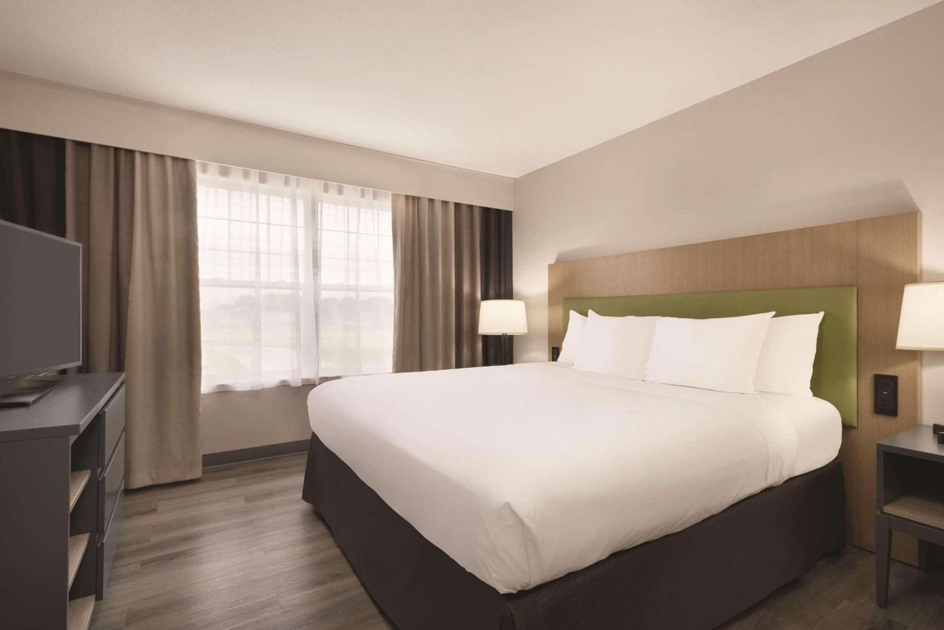 Country Inn & Suites by Radisson, Waterloo, IA gallery photo in Waterloo, IA — image 46