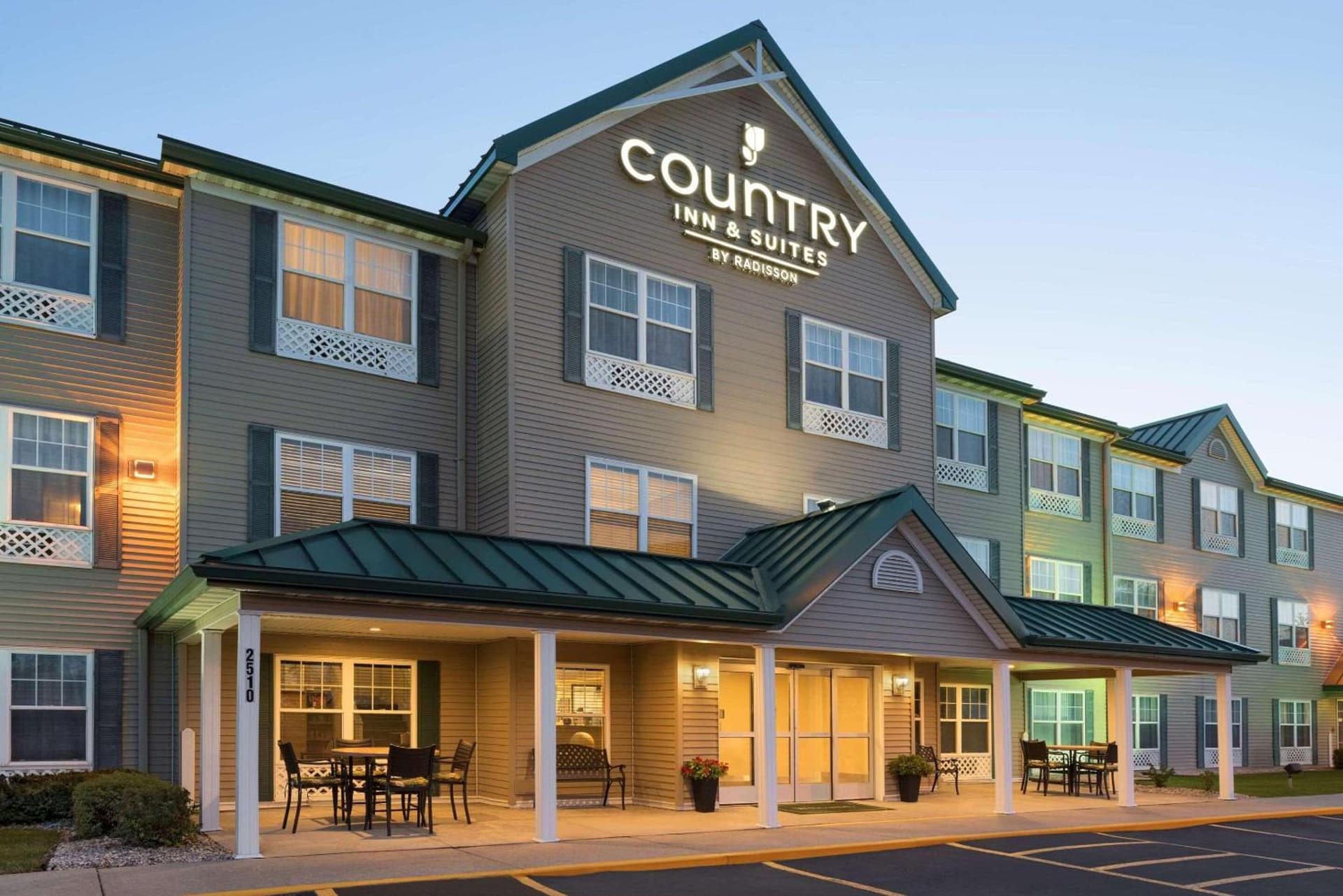 Country Inn & Suites by Radisson, Ankeny - Des Moines featured exterior or lobby in Ankeny, IA — similar hotel