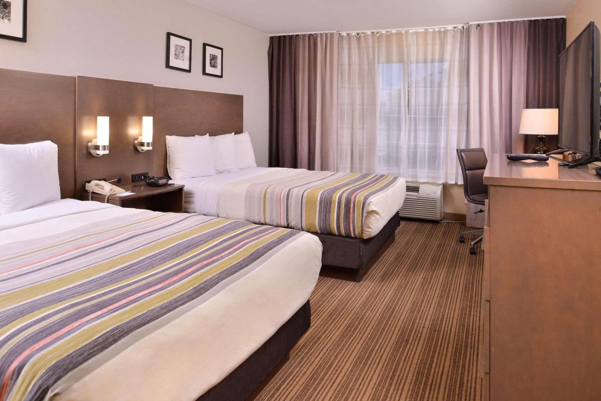 Country Inn & Suites by Radisson, Omaha Airport, IA gallery photo in Omaha, NE — image 4