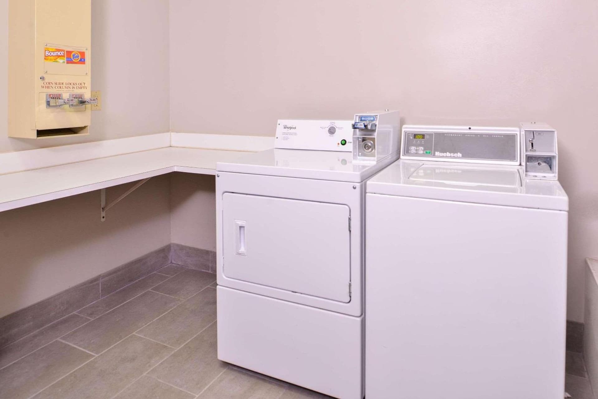 Country Inn & Suites by Radisson, Omaha Airport, IA gallery photo in Omaha, NE — image 18