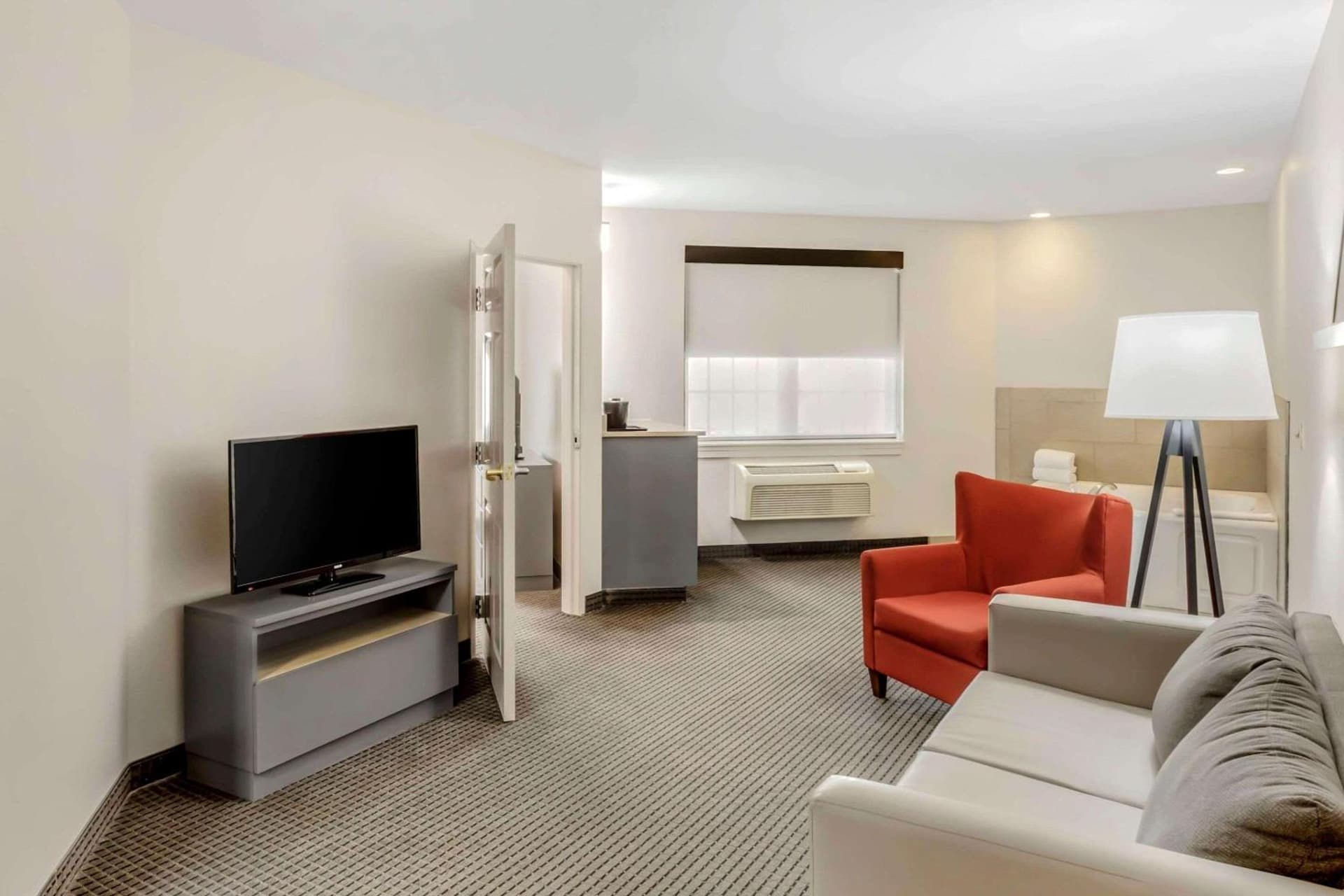 Country Inn & Suites by Radisson, Elk Grove Village-Itasca gallery photo in Elk Grove Village, IL — image 29