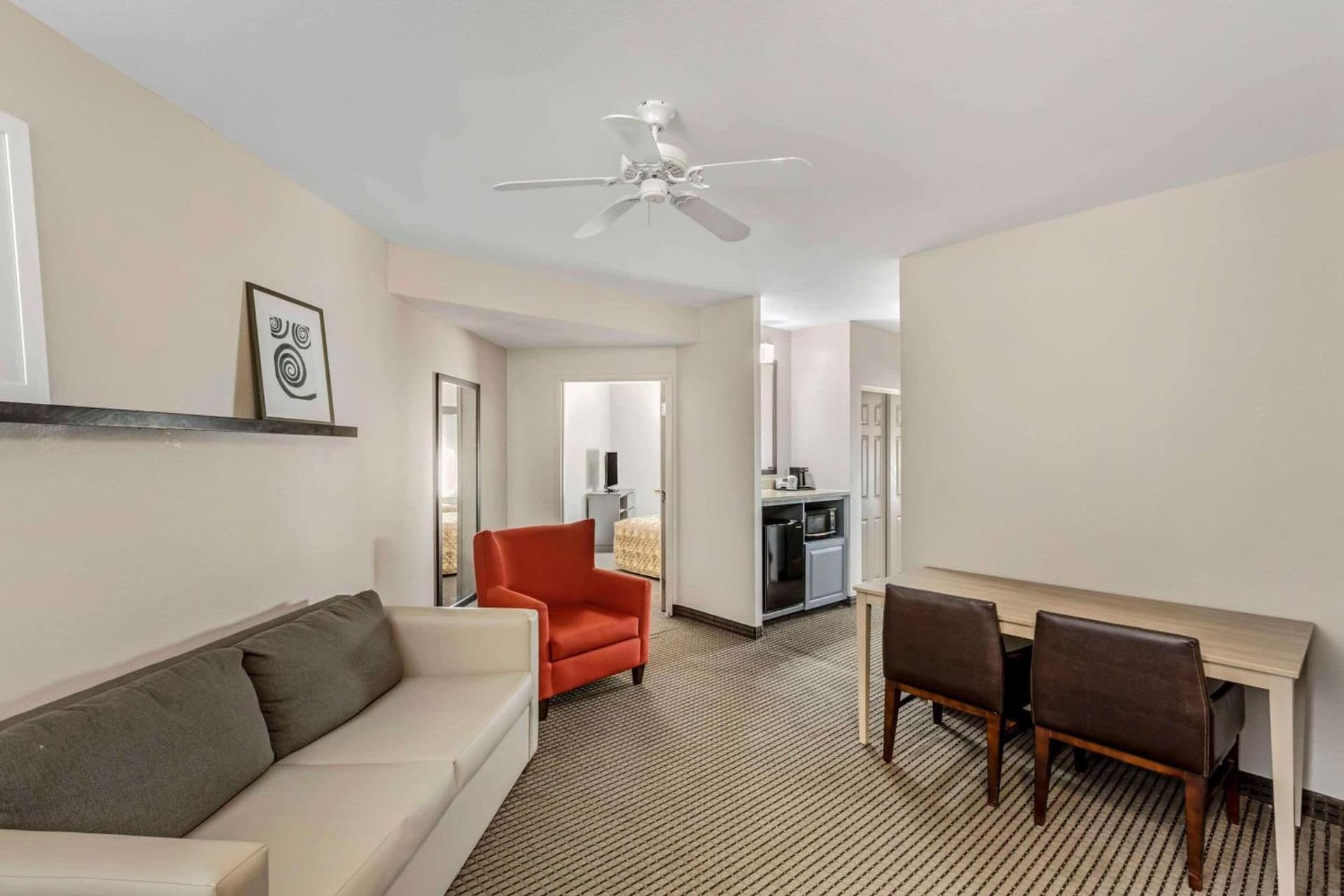 Country Inn & Suites by Radisson, Elk Grove Village-Itasca gallery photo in Elk Grove Village, IL — image 15